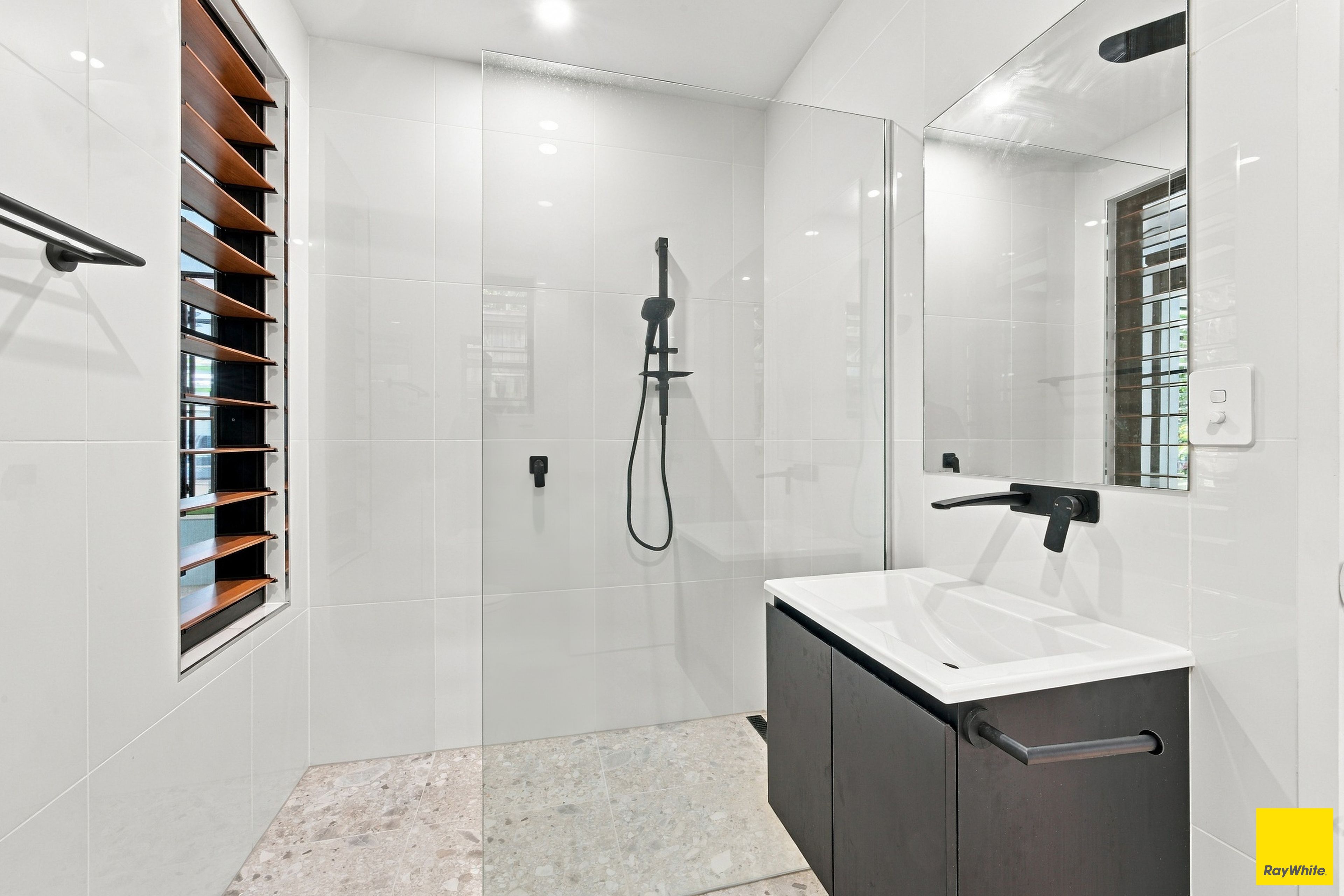 12 Sennfeld Close — photo 26 of 30