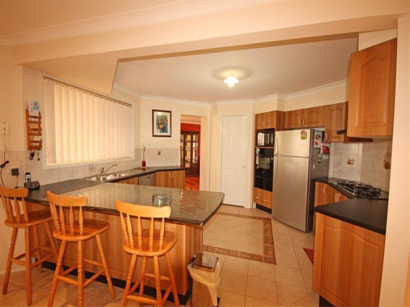 10 John Kidd Drive, Blair Athol, NSW 2560