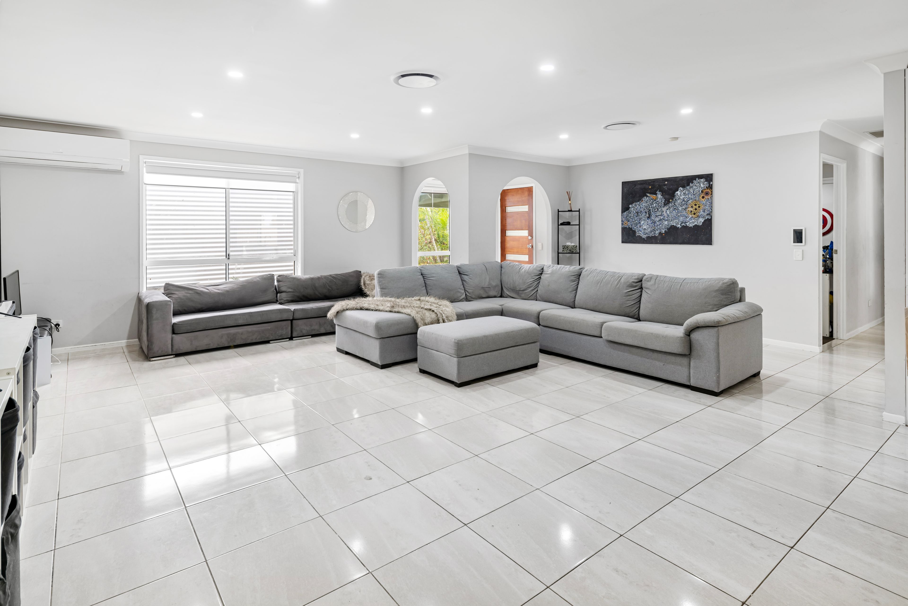 24 Dunsby Drive, Carrara, QLD 4211