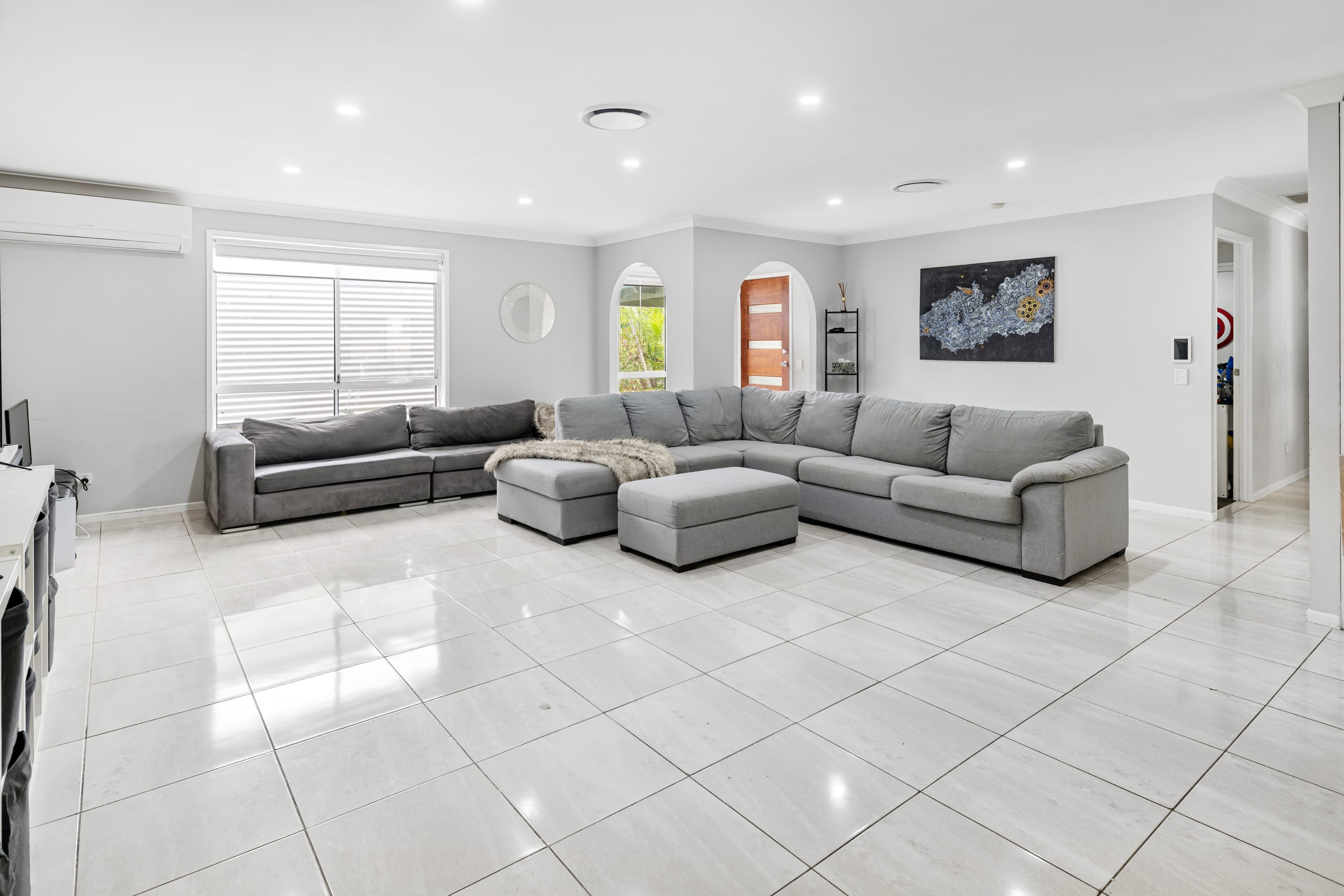 24 Dunsby Drive, Carrara, QLD 4211