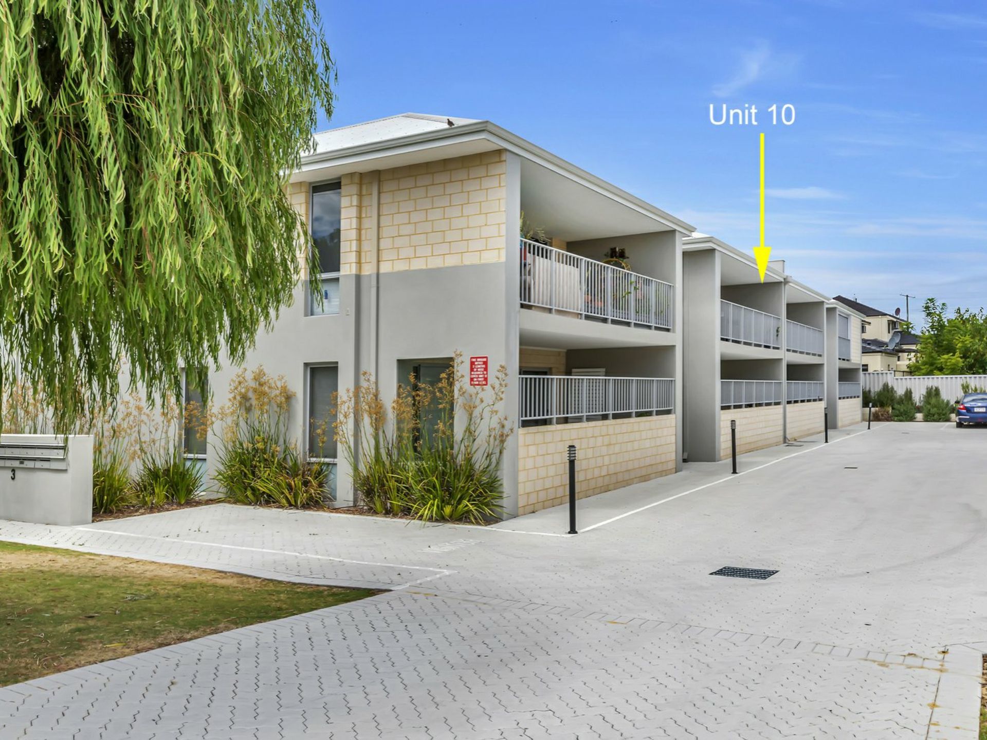 10/3 Donar Street — photo from Ray White Inner North