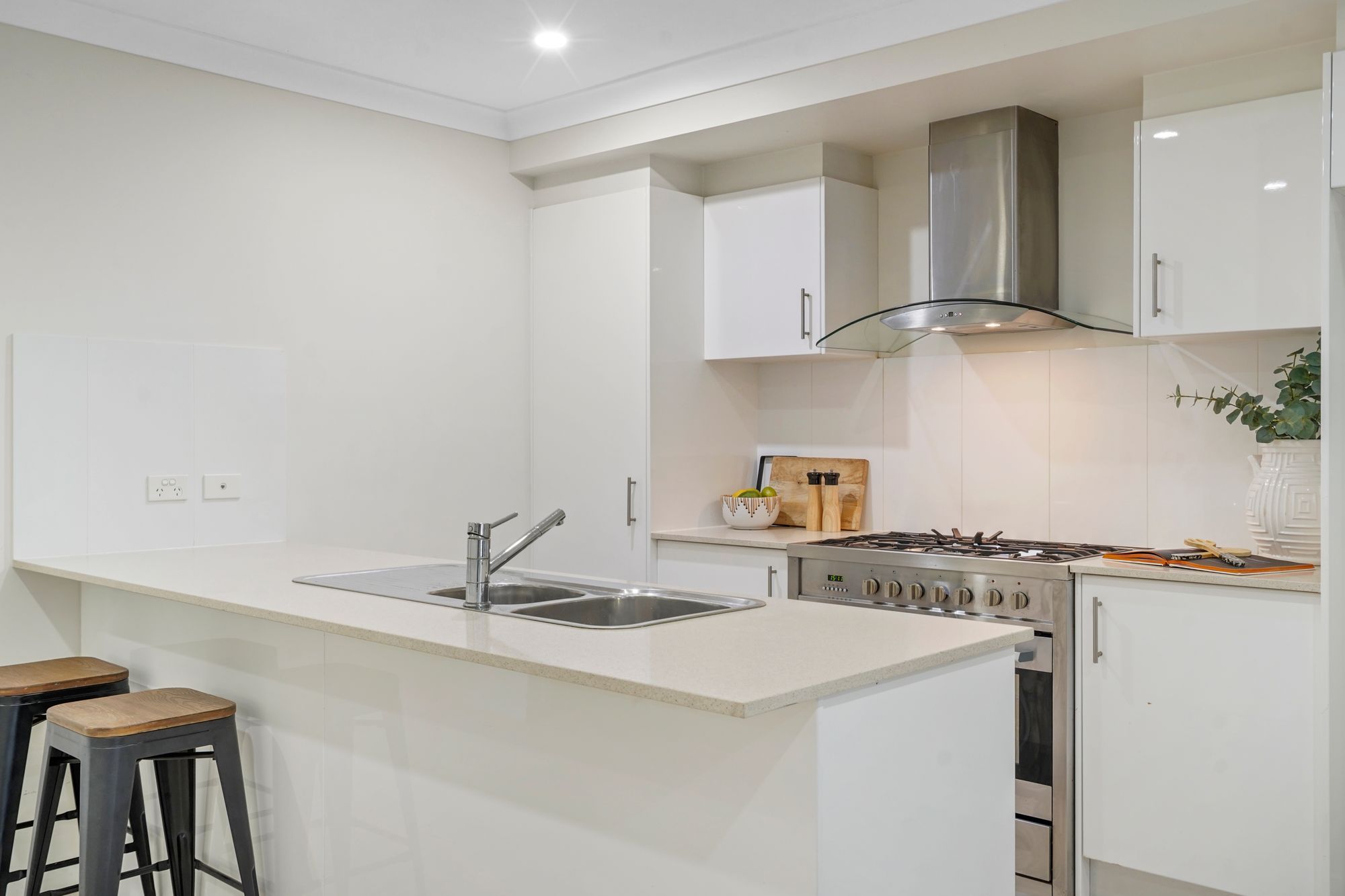 10 Haven Drive — photo 7 of 18
