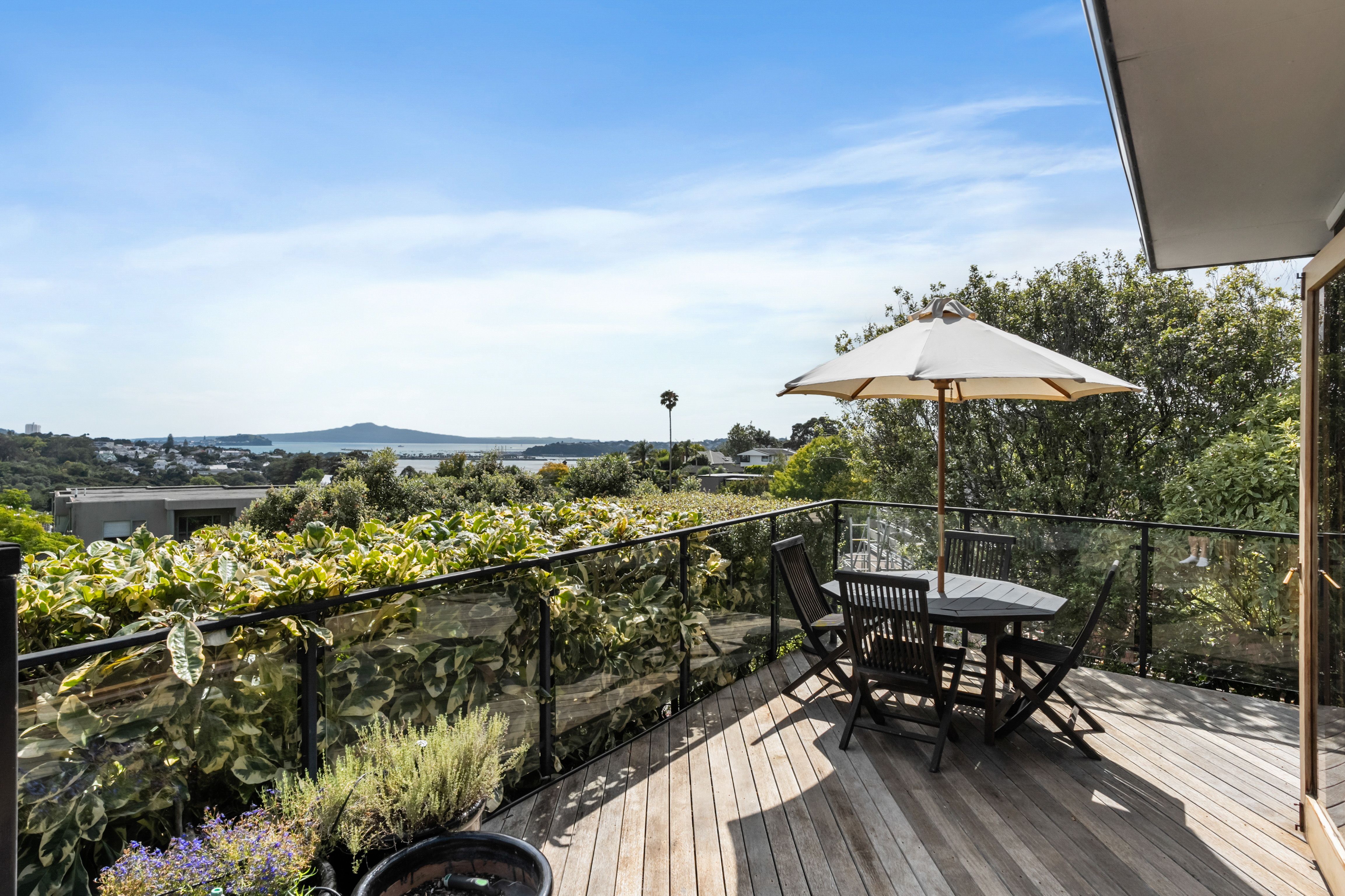 83 Bassett Road, Remuera, Auckland City