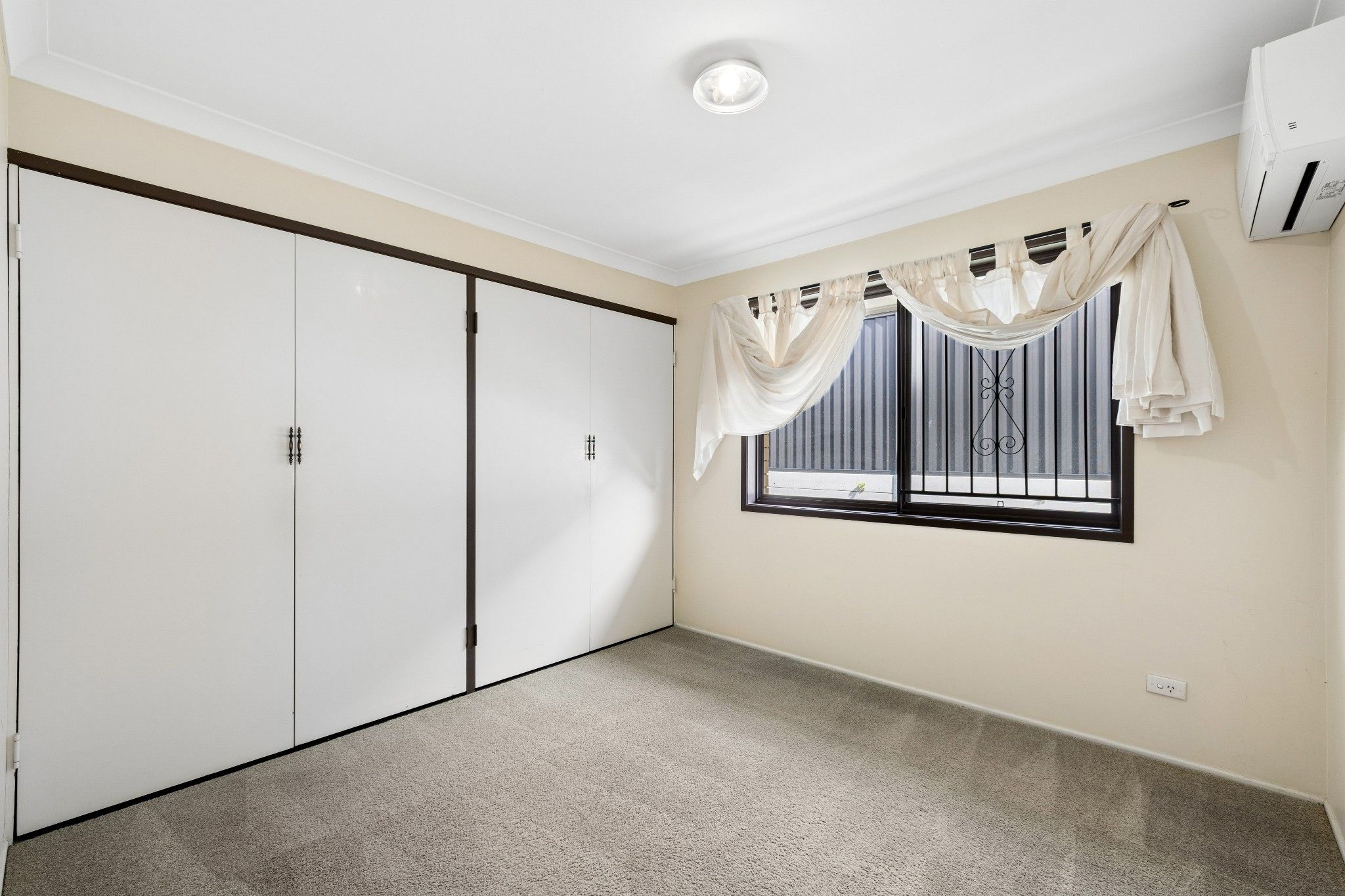 11 Hobbs Street — photo 13 of 30