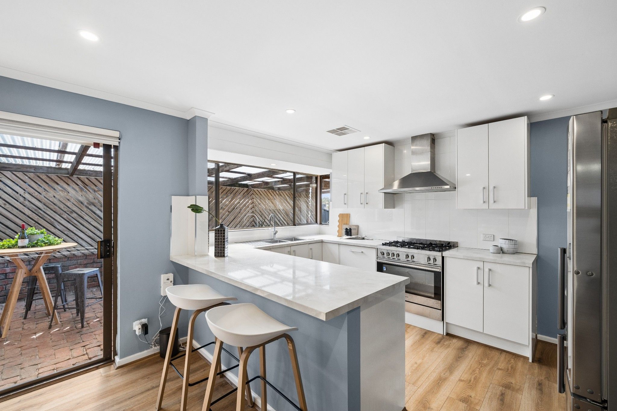 2 Karyn Crescent — photo 11 of 29