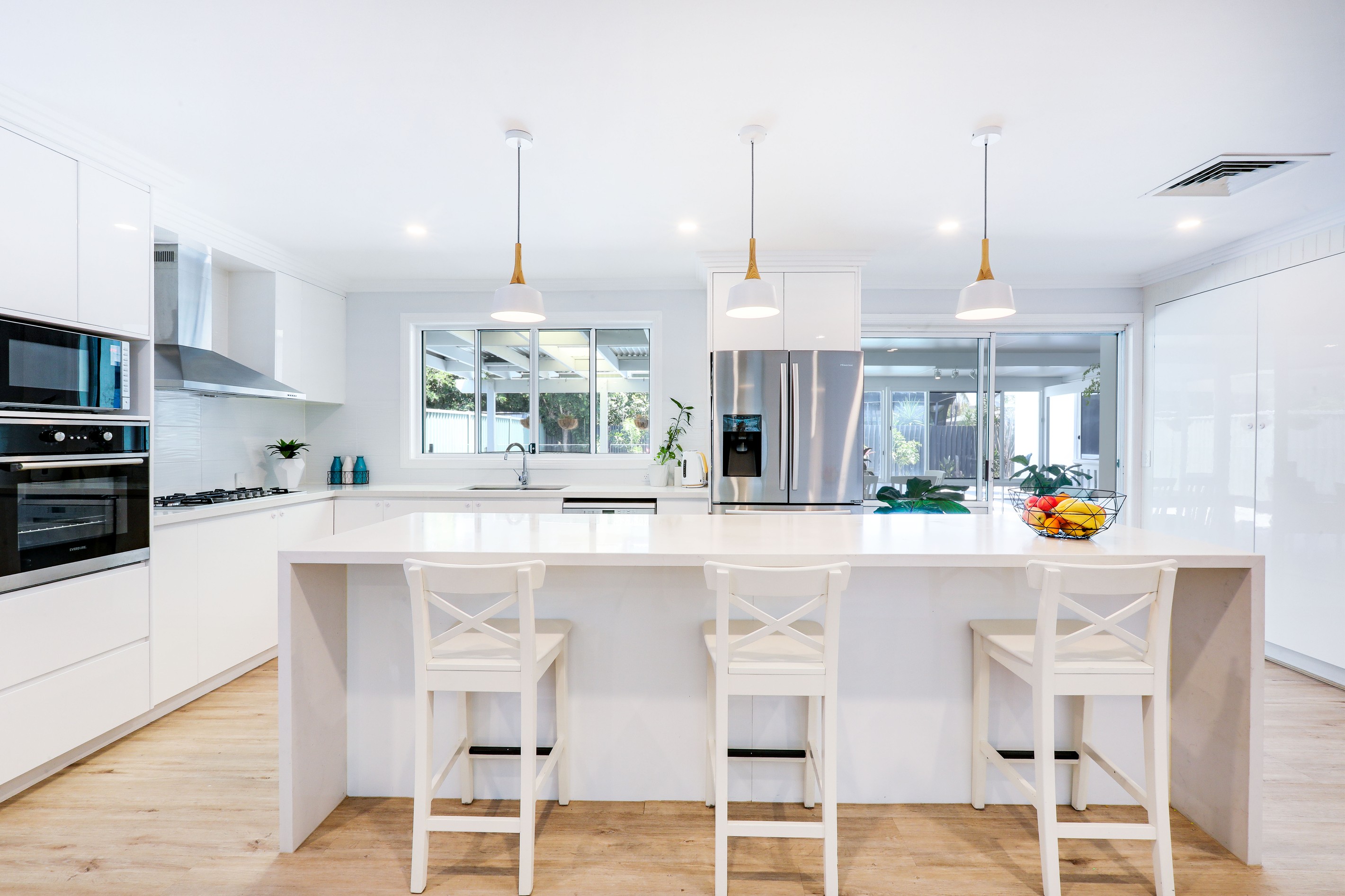 16 Lorikeet Lane, Burleigh Waters, QLD 4220