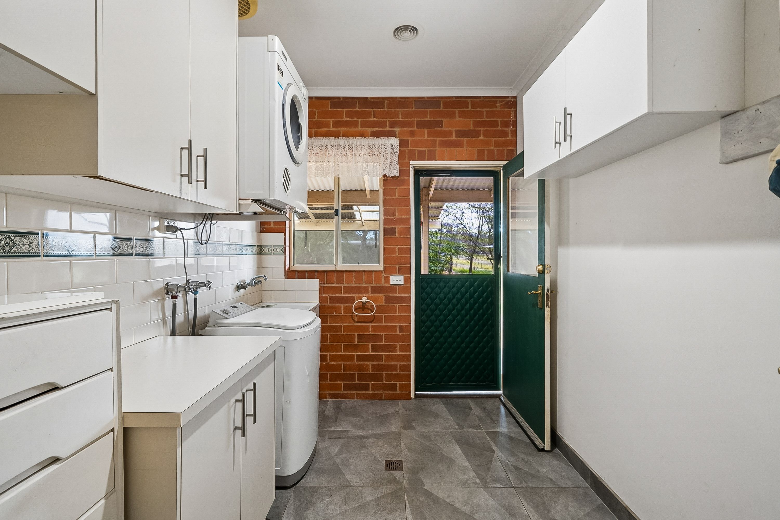 6643 Goulburn Valley Highway — photo 12 of 25