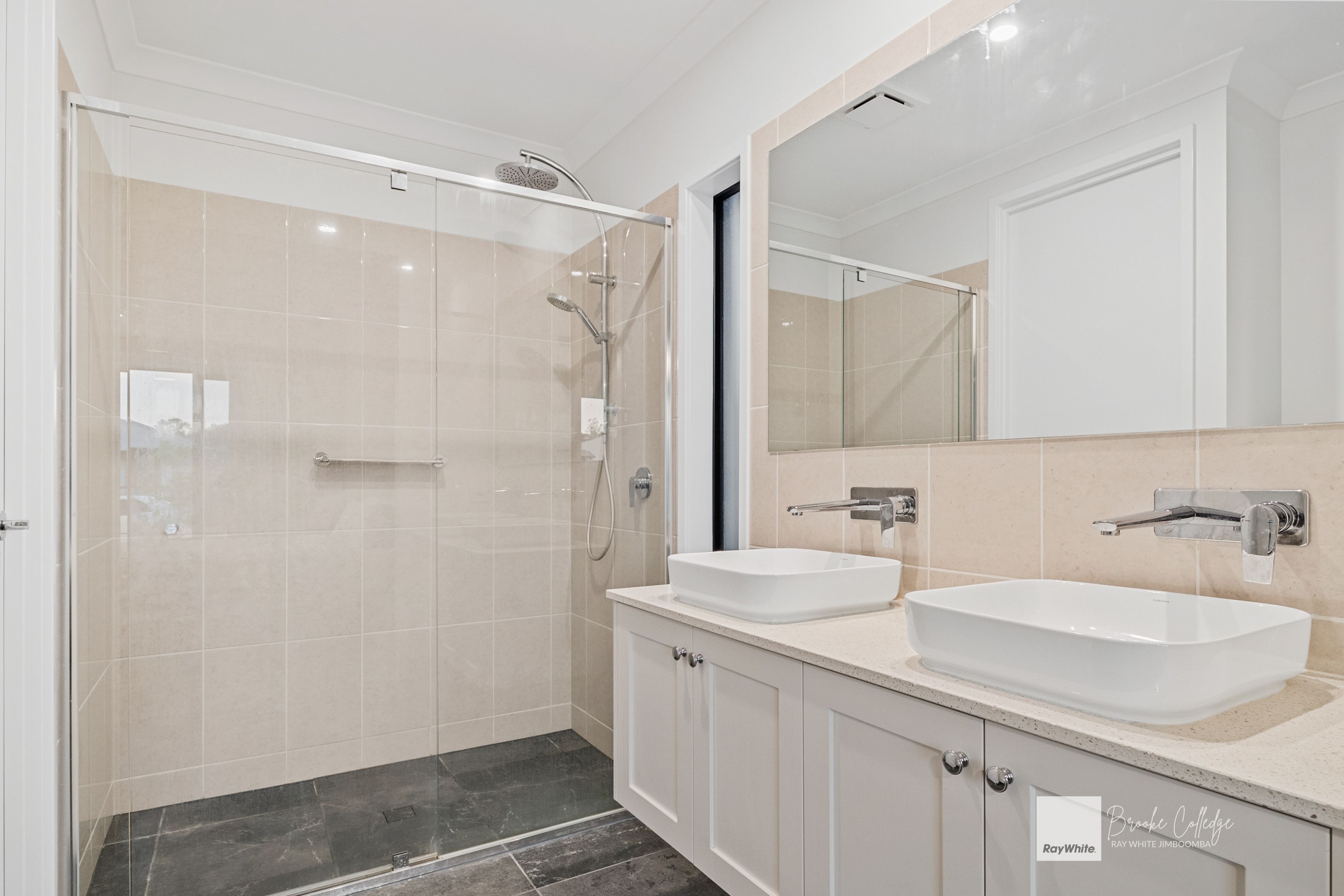 21 Colmar Street — photo 12 of 21