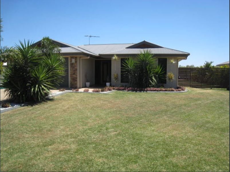 17 Cook Close, Emerald QLD 4720