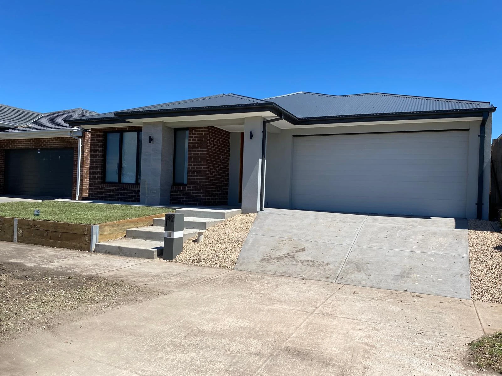 42 Truffle Circuit, MANOR LAKES, VIC 3024