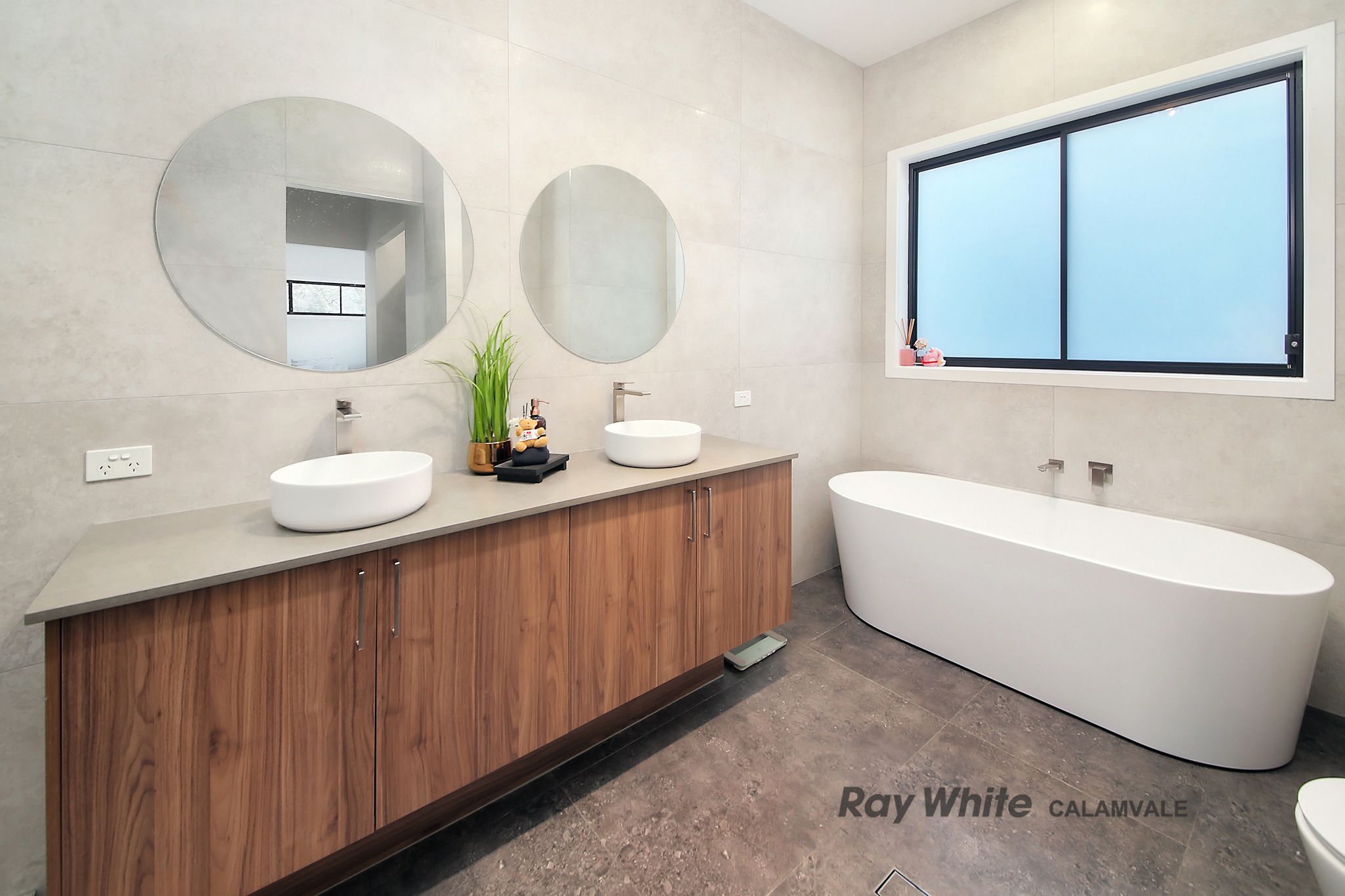 35 Winrock Street — photo 15 of 30