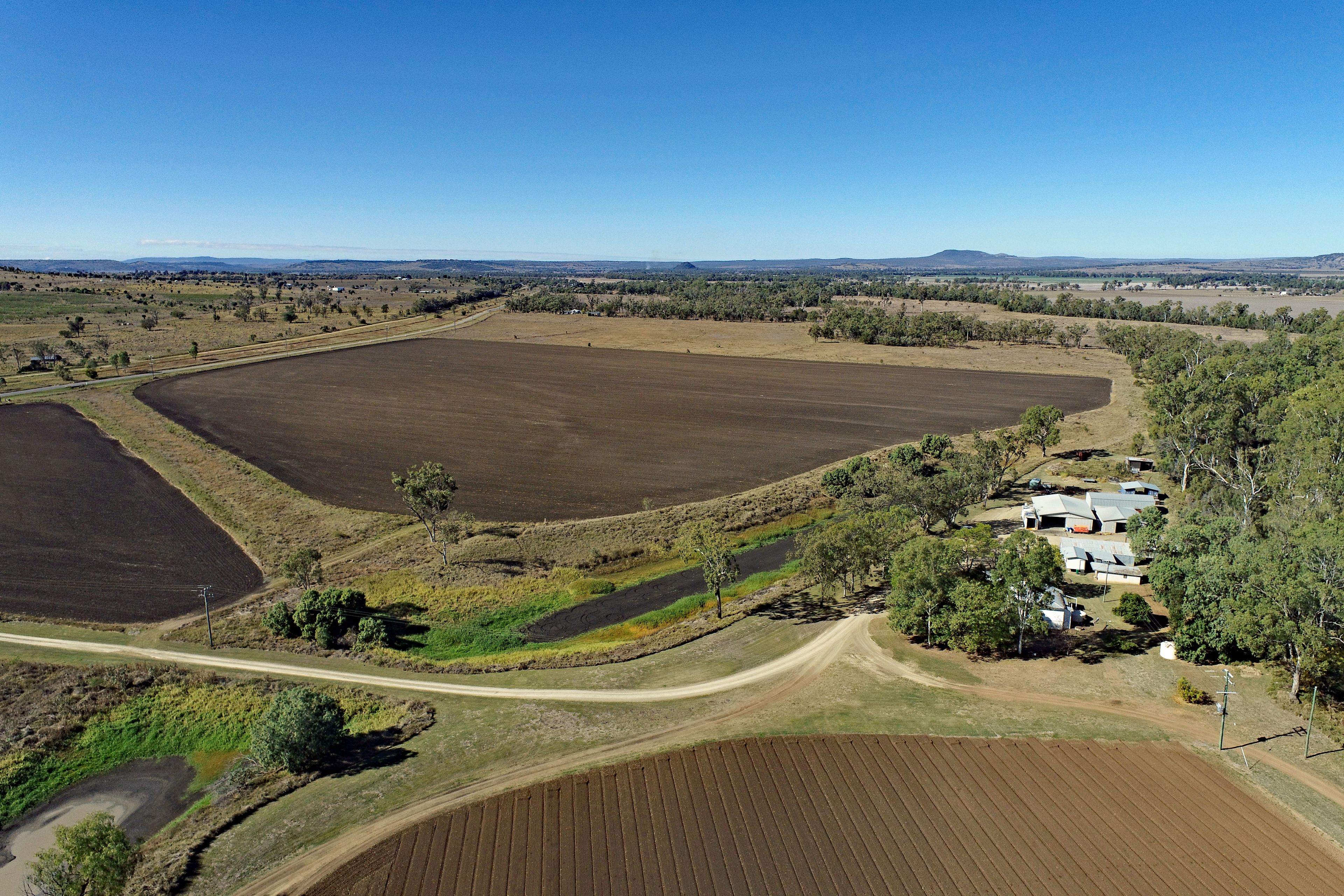 "Kariboe Farm" "Kariboe Farm" 39757 Highway, Thangool, QLD