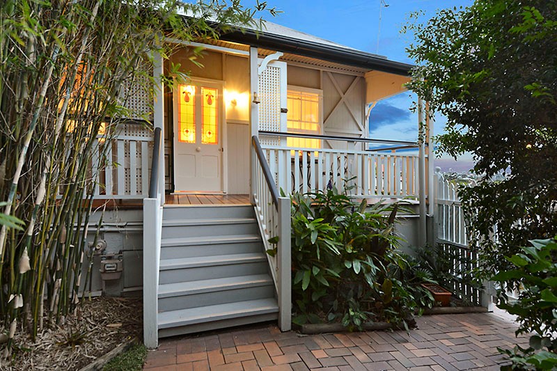 21 Seventh Avenue, Windsor, QLD 4030
