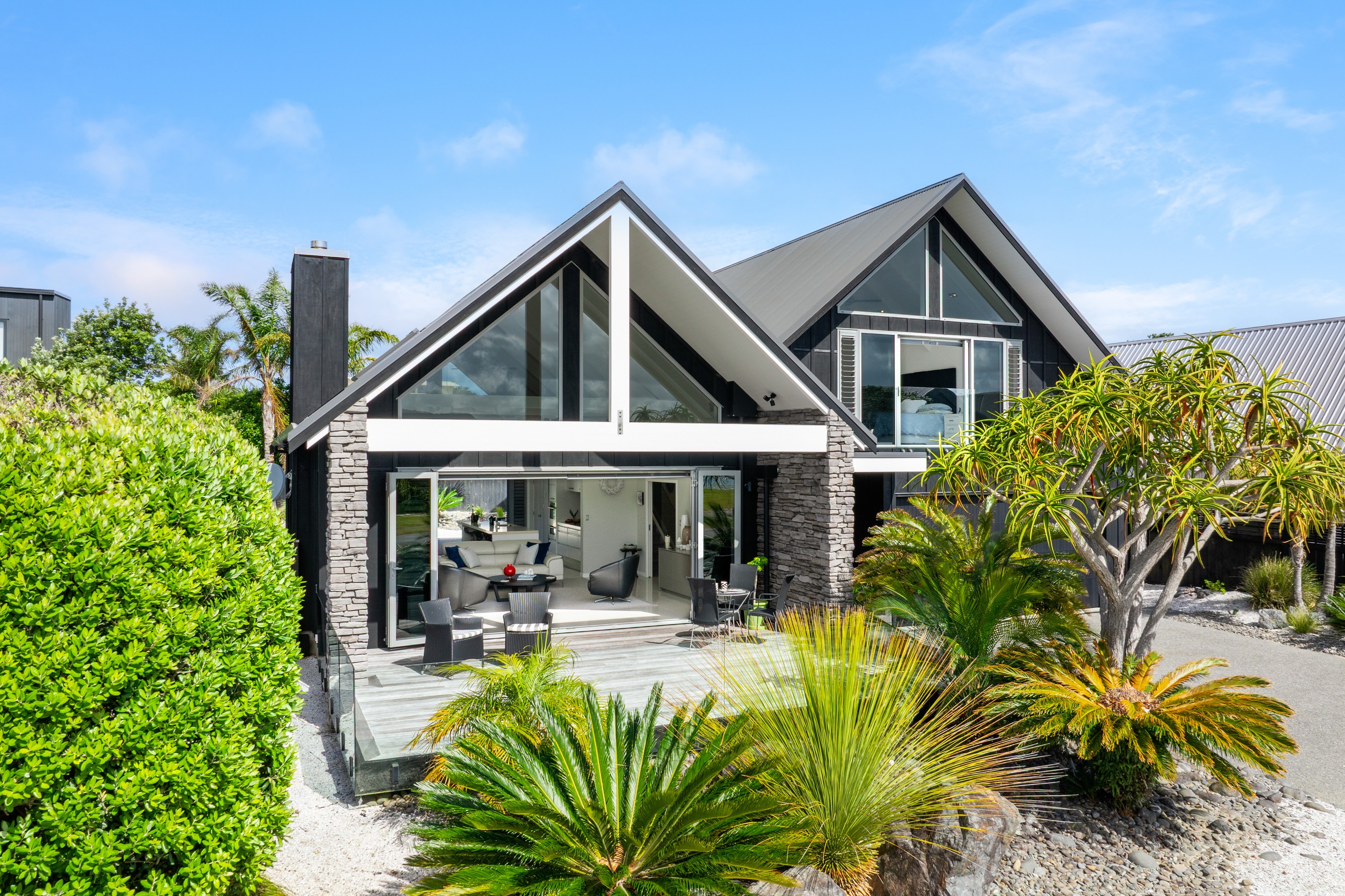 140 Omaha Drive, Omaha, Rodney