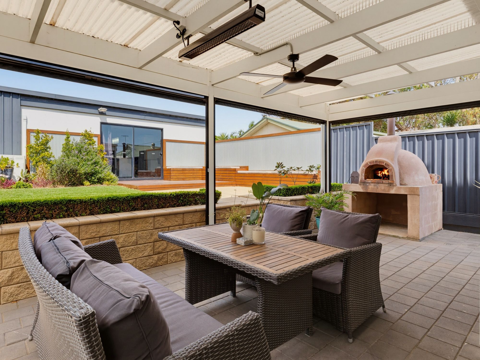 14 Clovelly Avenue — photo 17 of 30