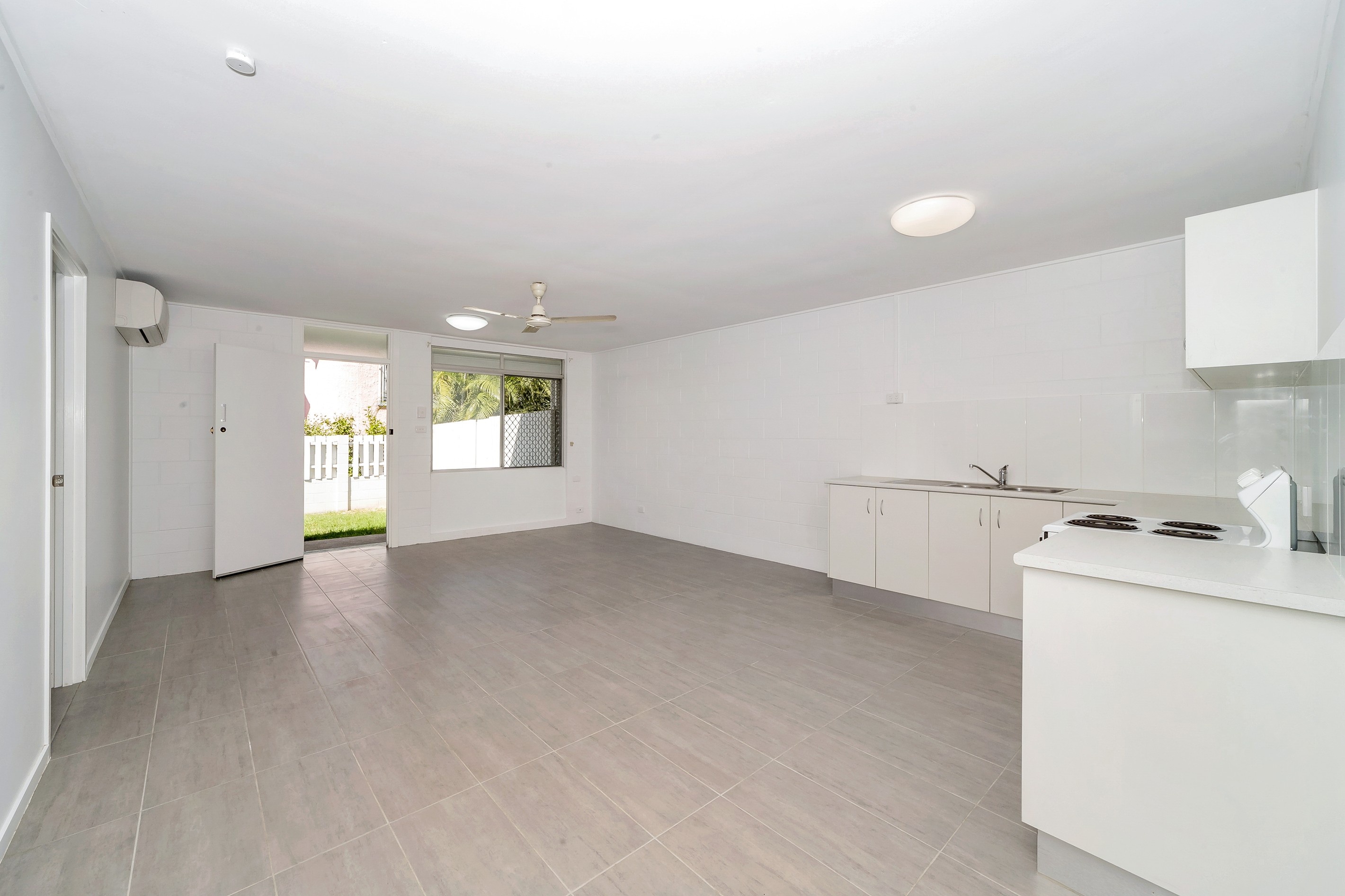 4/52 Bowen Road, Hermit Park, QLD 4812