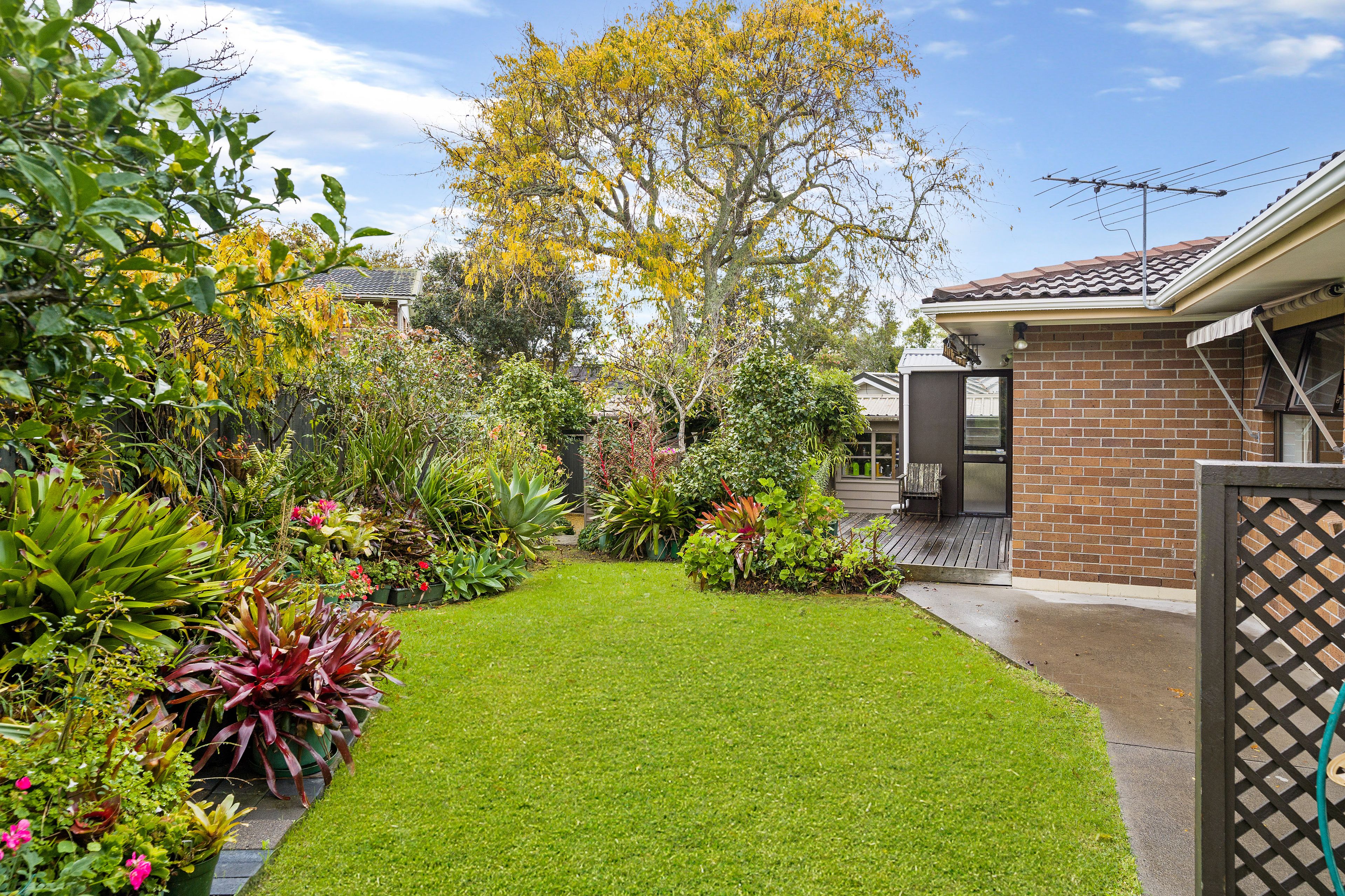 2/12 Sale Street, Cockle Bay, Manukau City