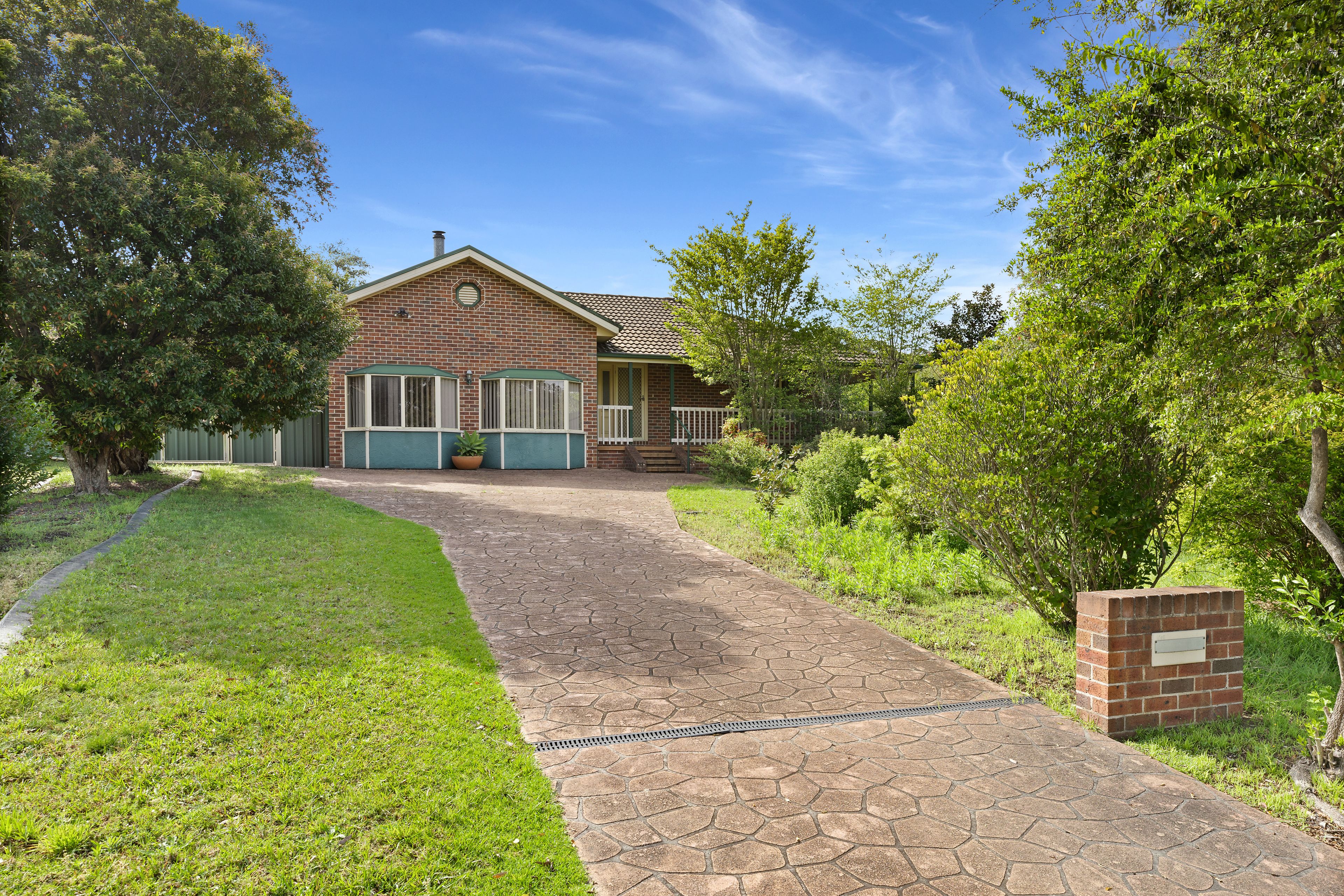 16 Lochaven Drive, Bangalee, NSW 2541