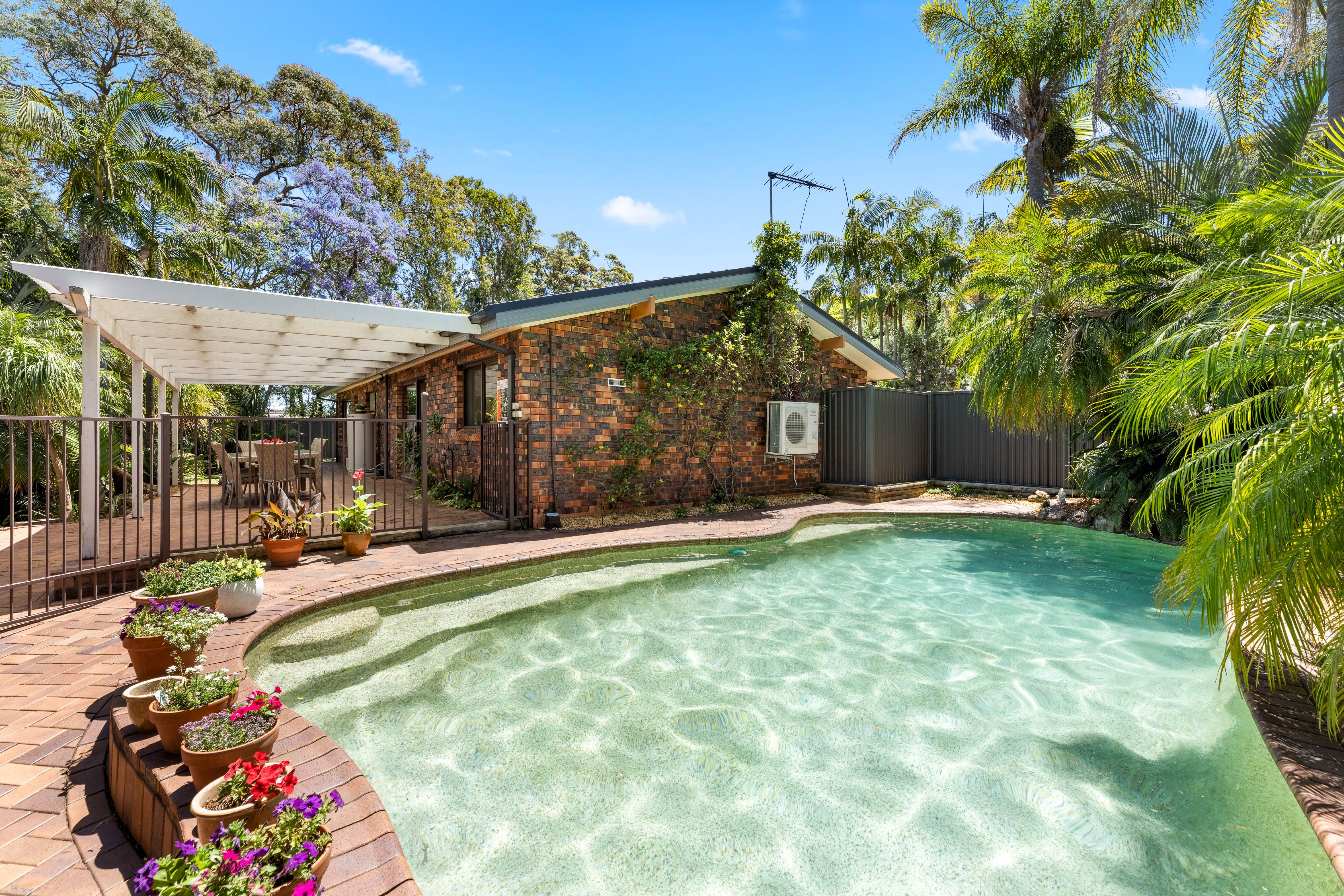 4 Jamberoo Place , Bangor NSW 2234