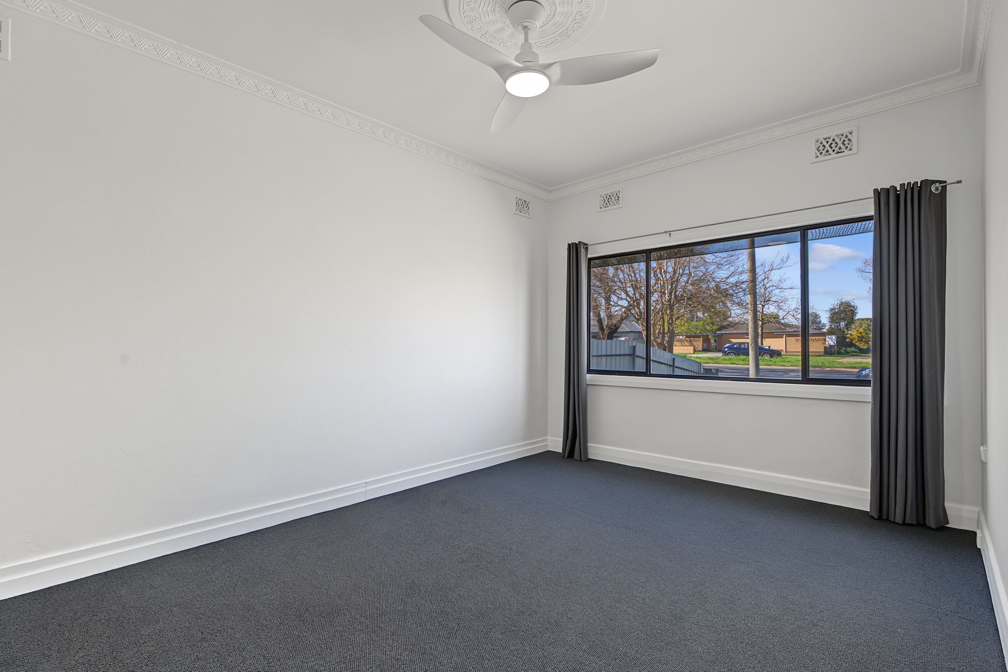 415 Urana Road, Lavington, NSW 2641