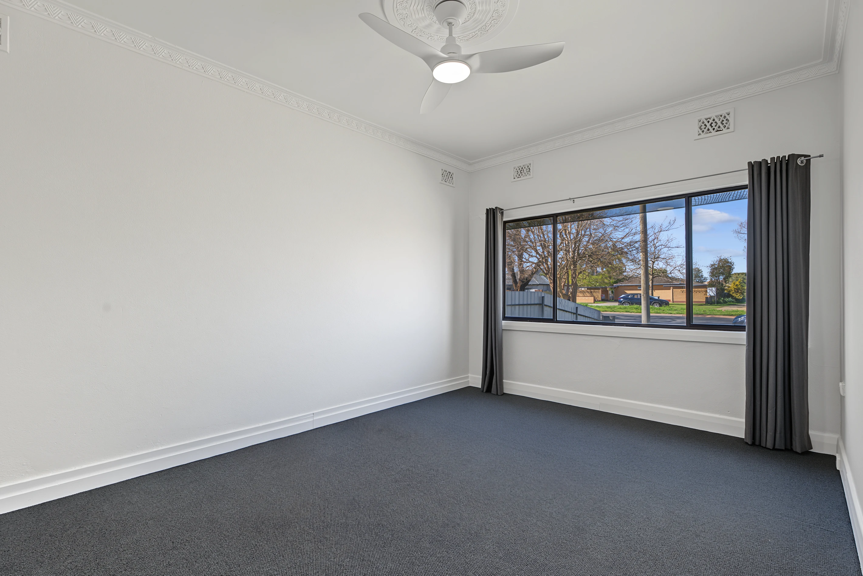 415 Urana Road, Lavington, NSW 2641