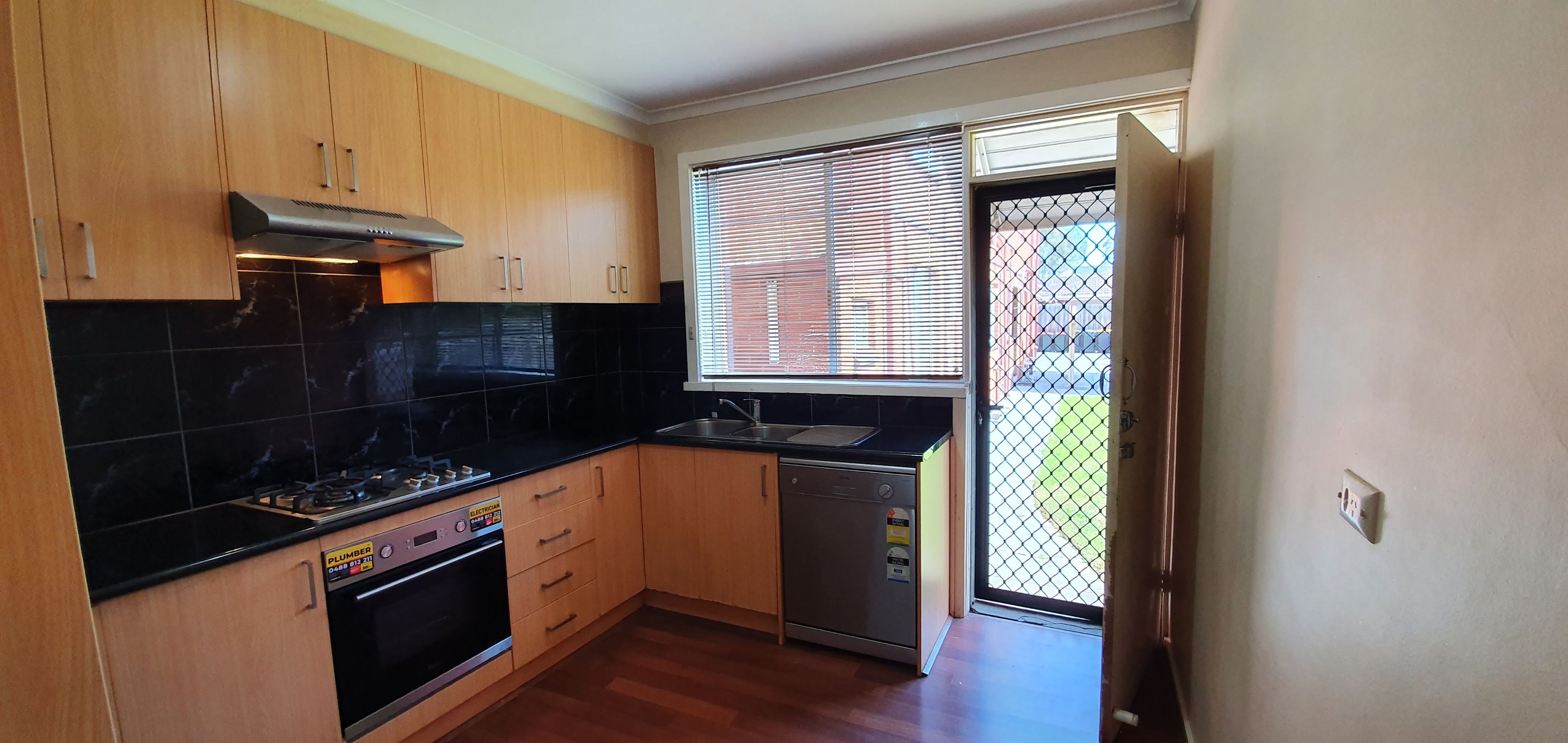 1/3B Warrigal Road, Hughesdale, VIC 3166