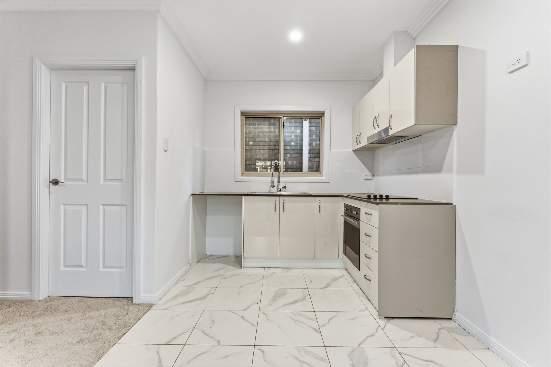 209 & 209A Shepherd Street — photo 17 of 25