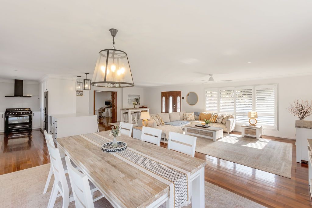 32 Tallebudgera Creek Road — photo 6 of 26