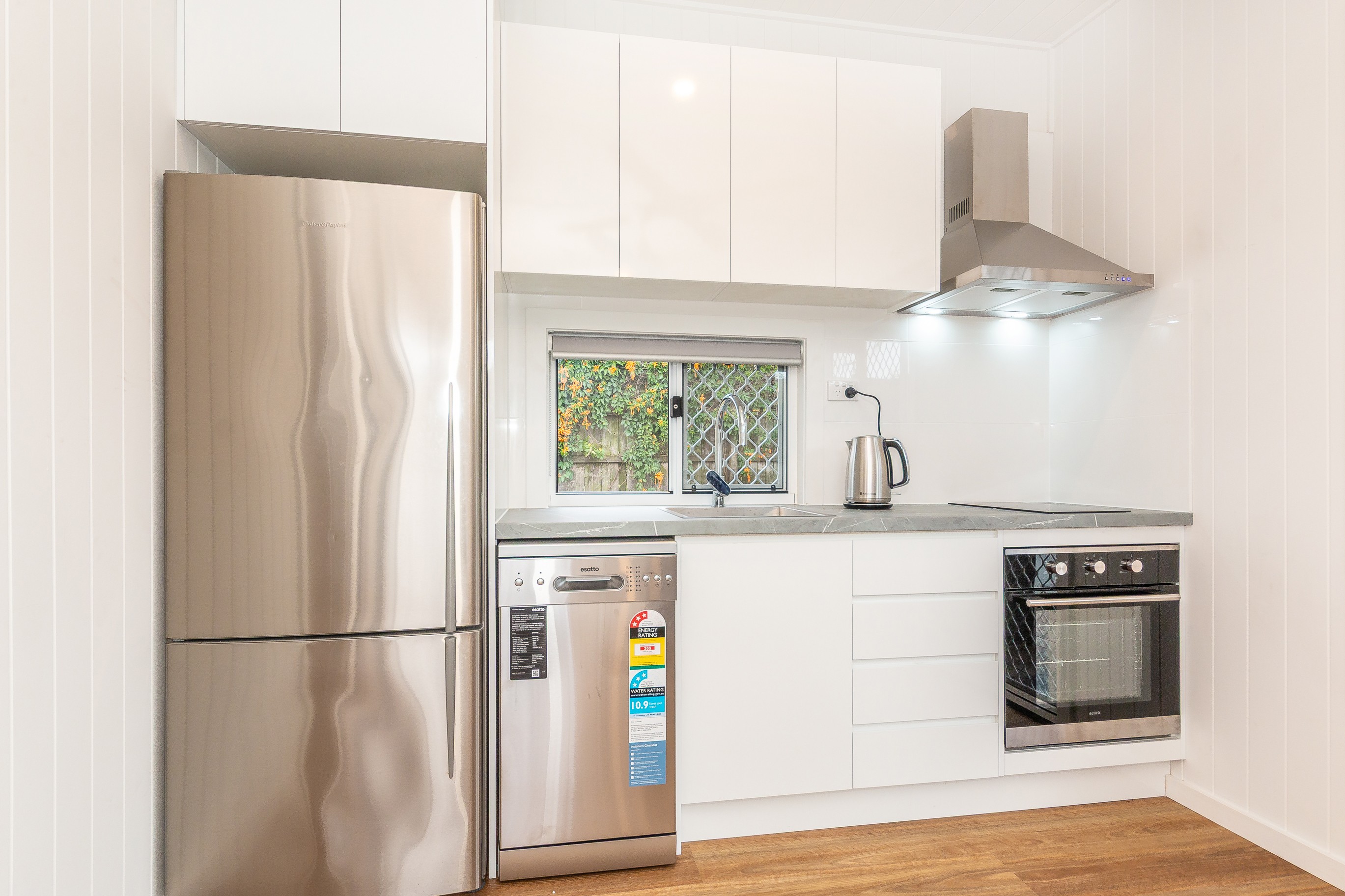 2/42a Thomas Street, Clontarf, QLD 4019