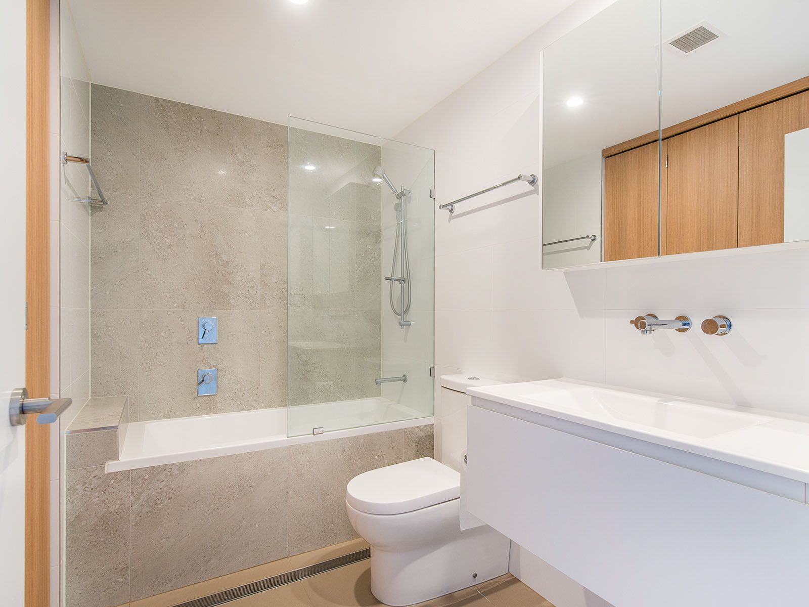 18/53-61 Kitchener Street, Coorparoo, QLD 4151