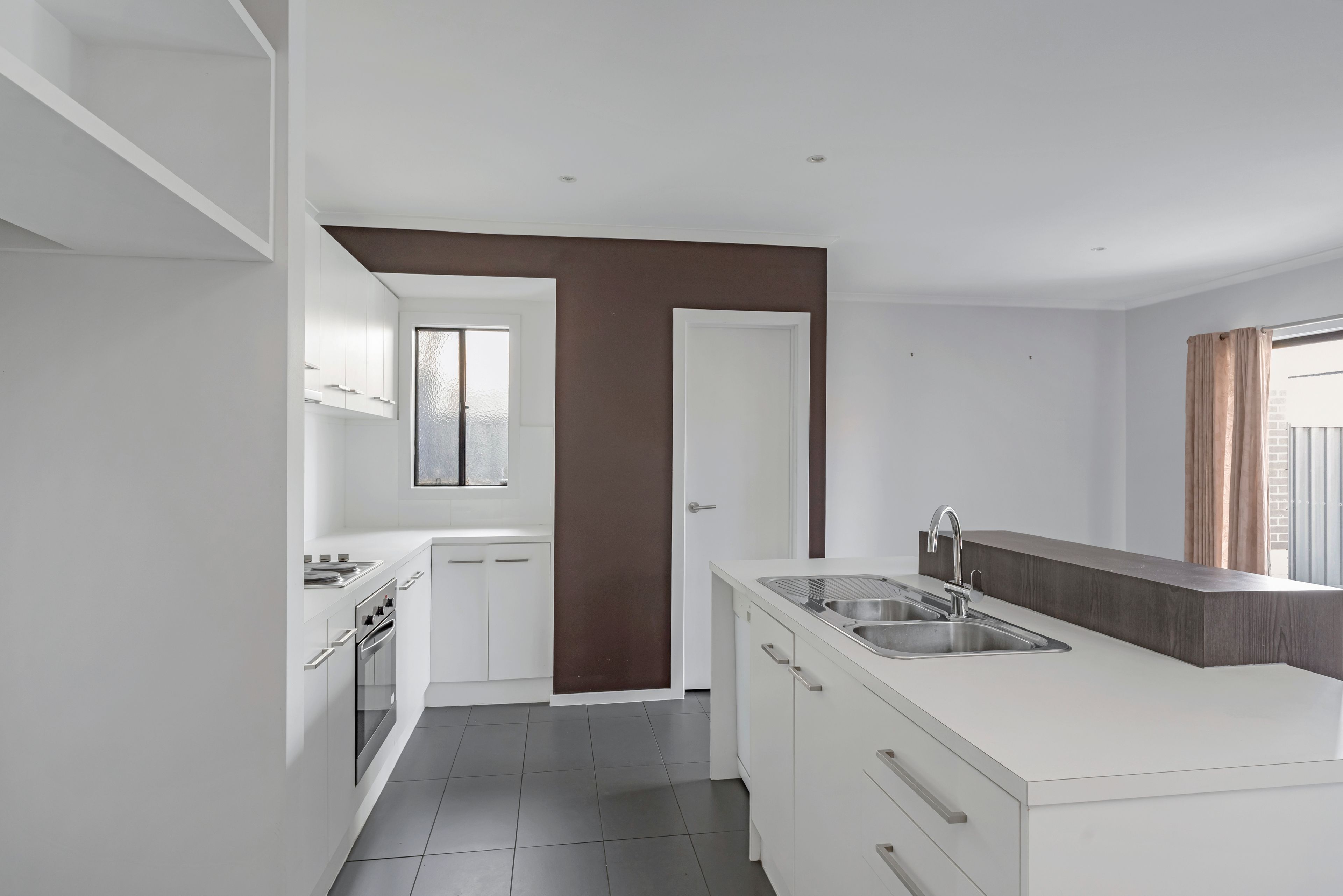 7 Barron Street — photo 4 of 8