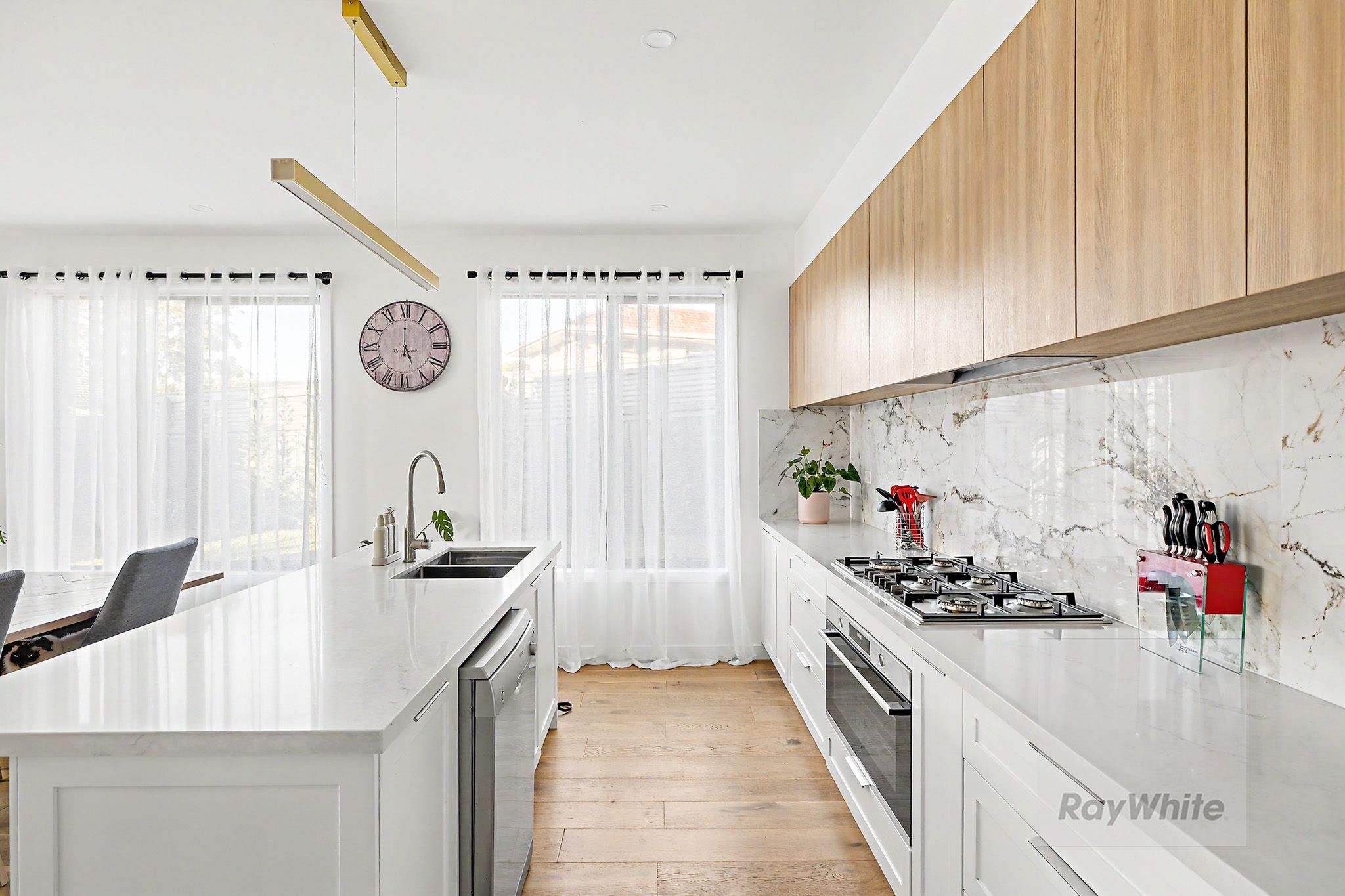 4/4 Berringa Court — photo 3 of 18