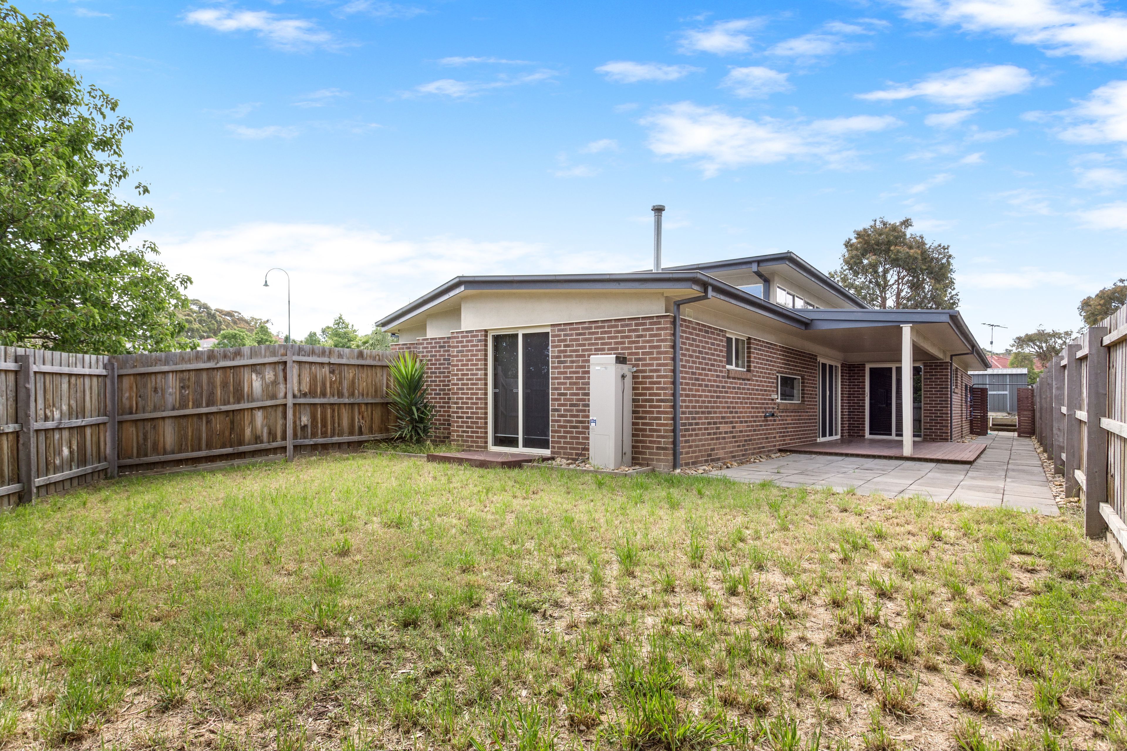 10 Riviera Drive — photo 5 of 17