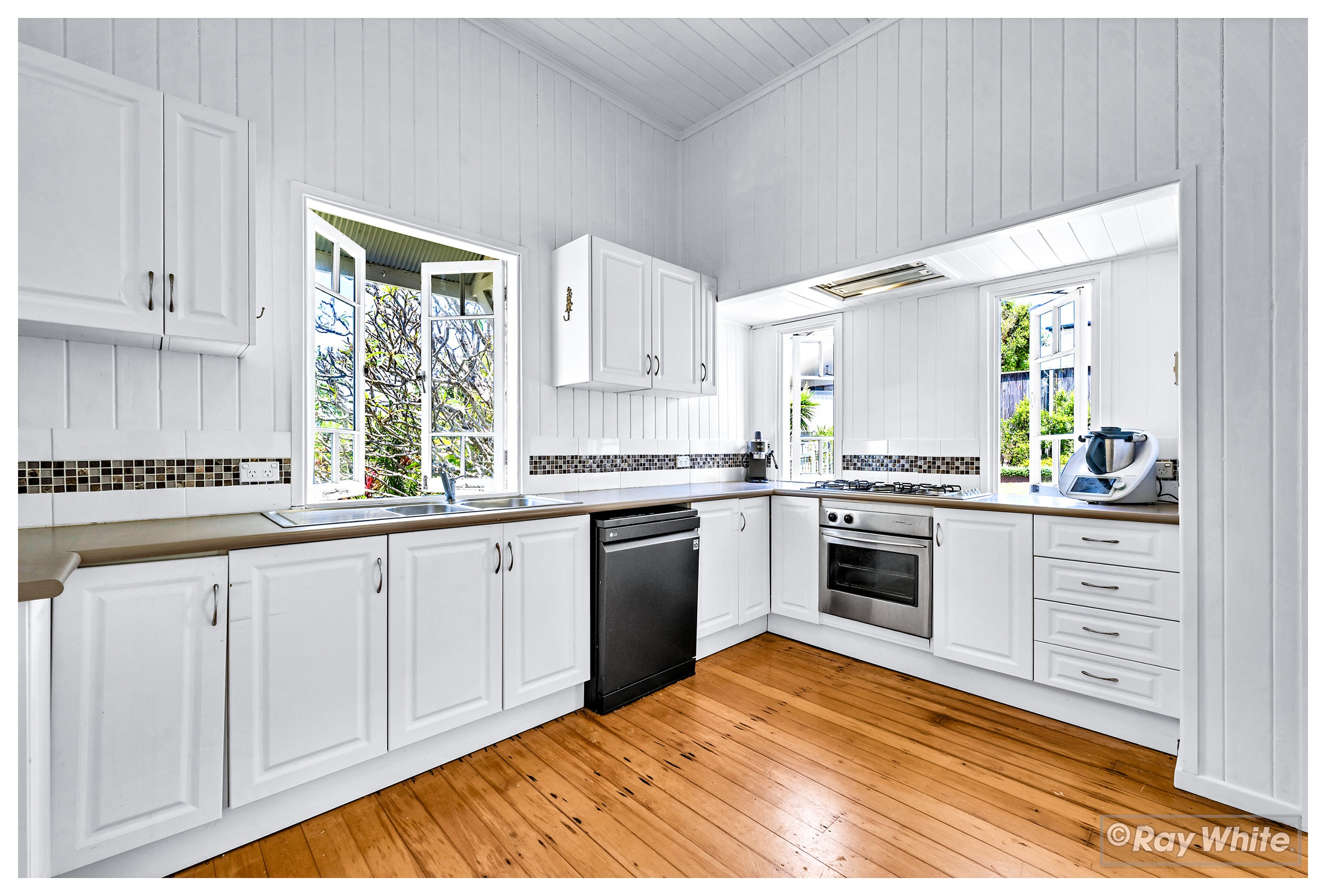 65 Glencoe Street, The Range, QLD 4700