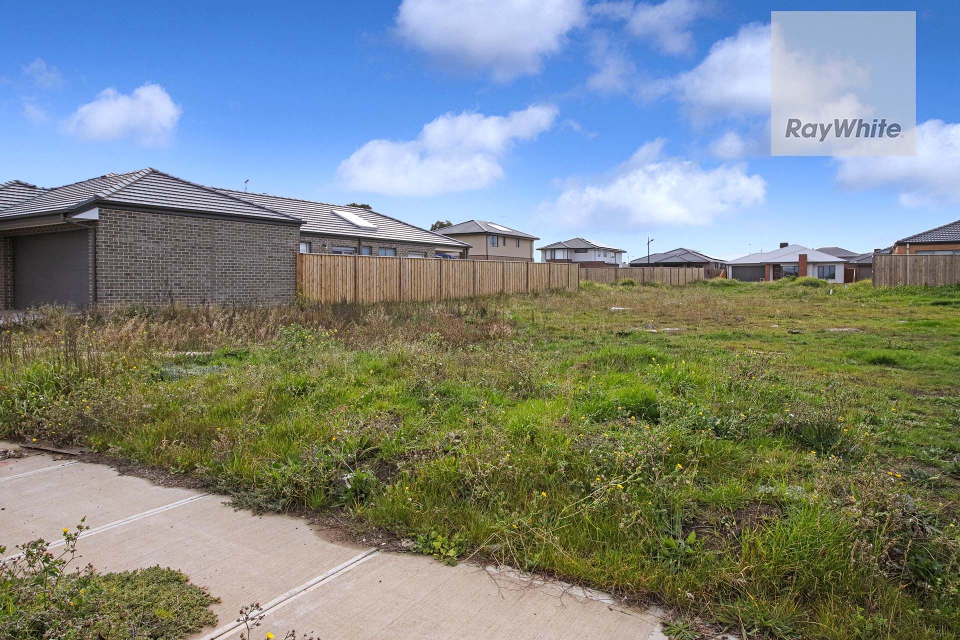 19 Ainsworth Crescent, Diggers Rest, VIC 3427