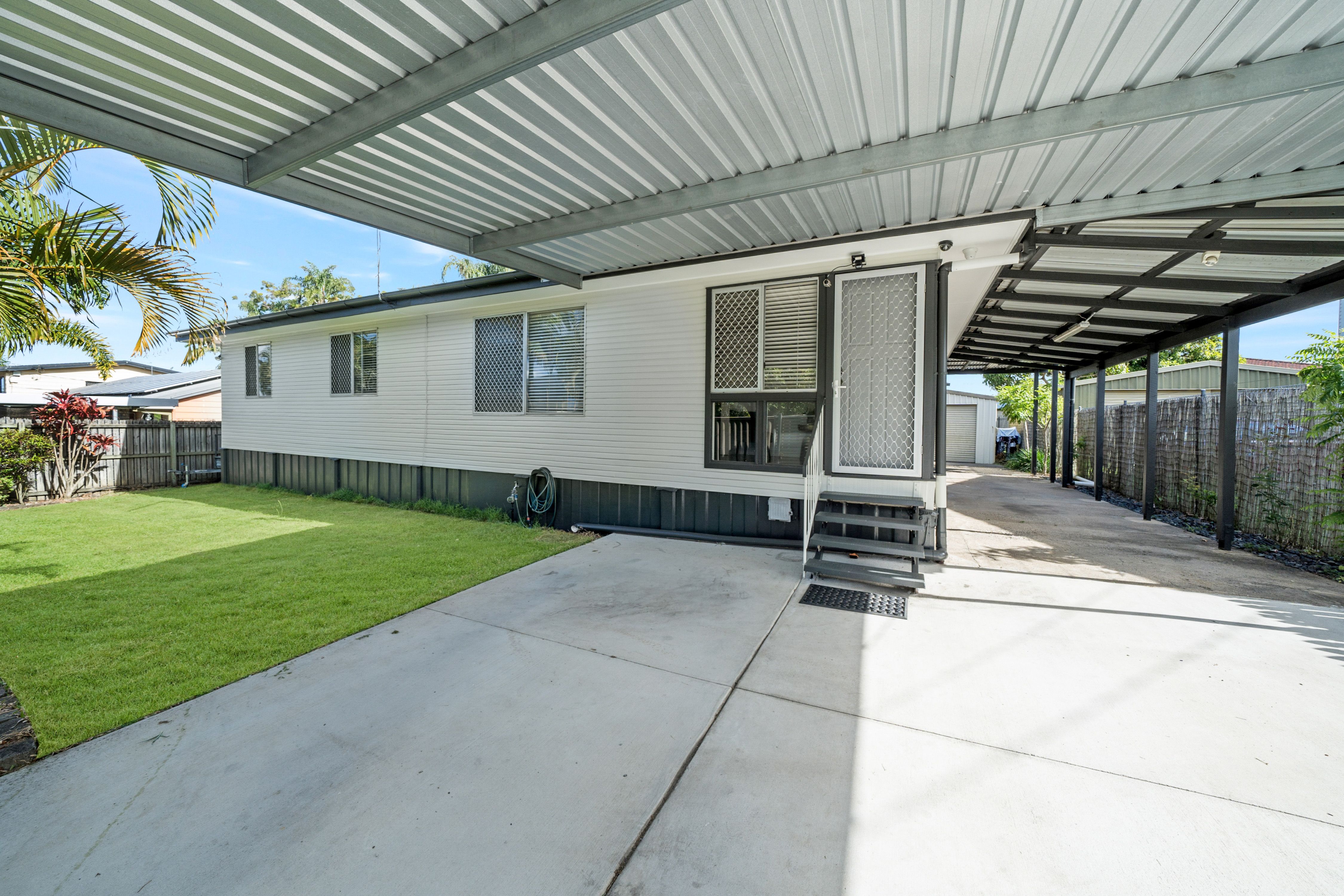 13 Macarthur Crescent, Slacks Creek QLD 4127