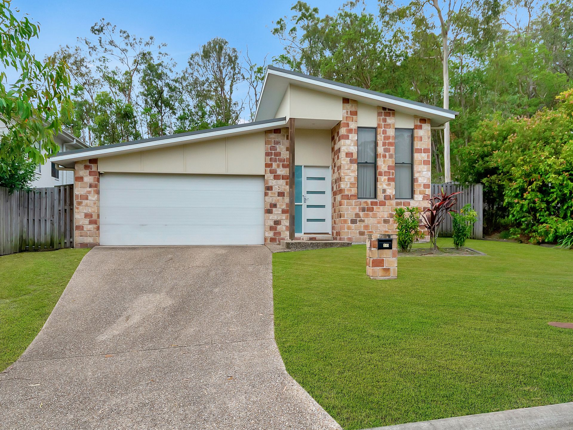 10 Undara Place, Waterford QLD 4133