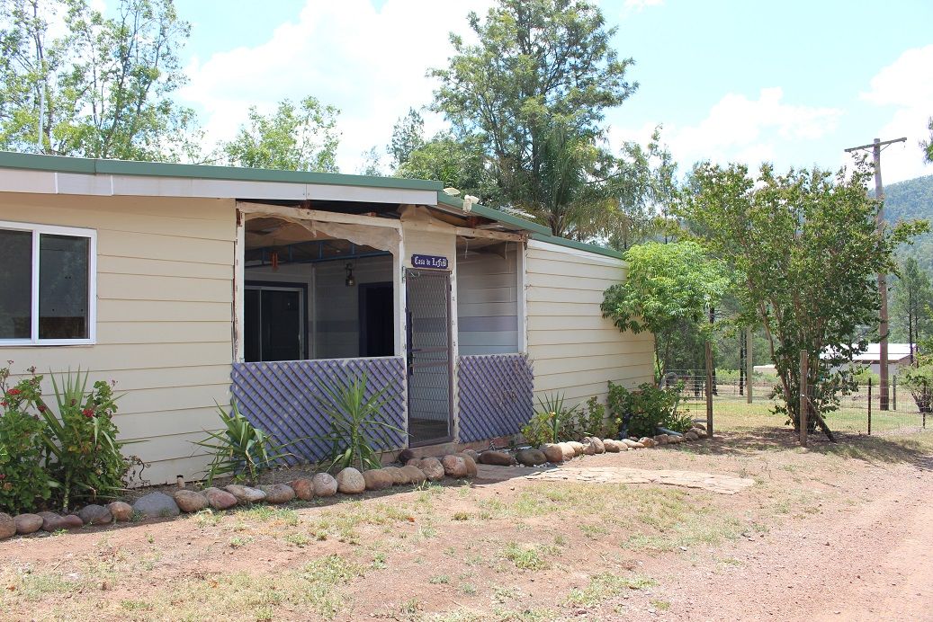 32 Copeton Dam Road