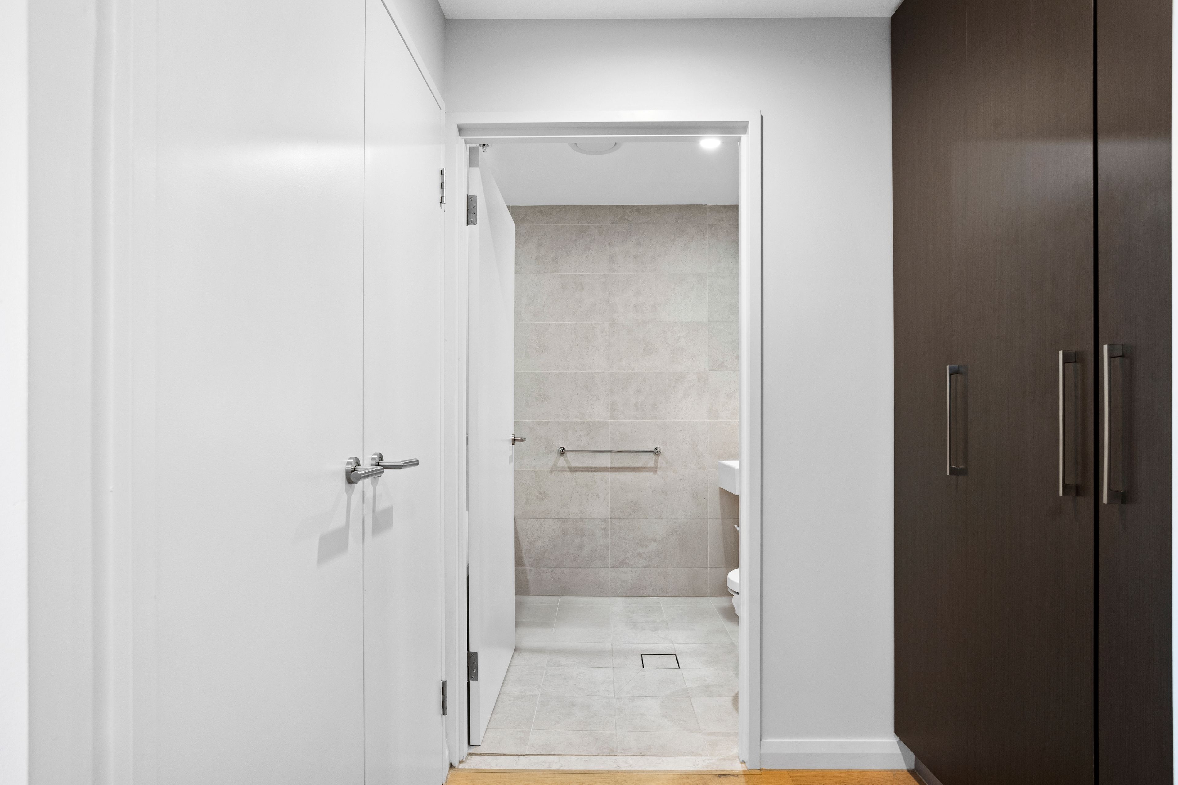 703/12A Conferta Avenue — photo 10 of 13