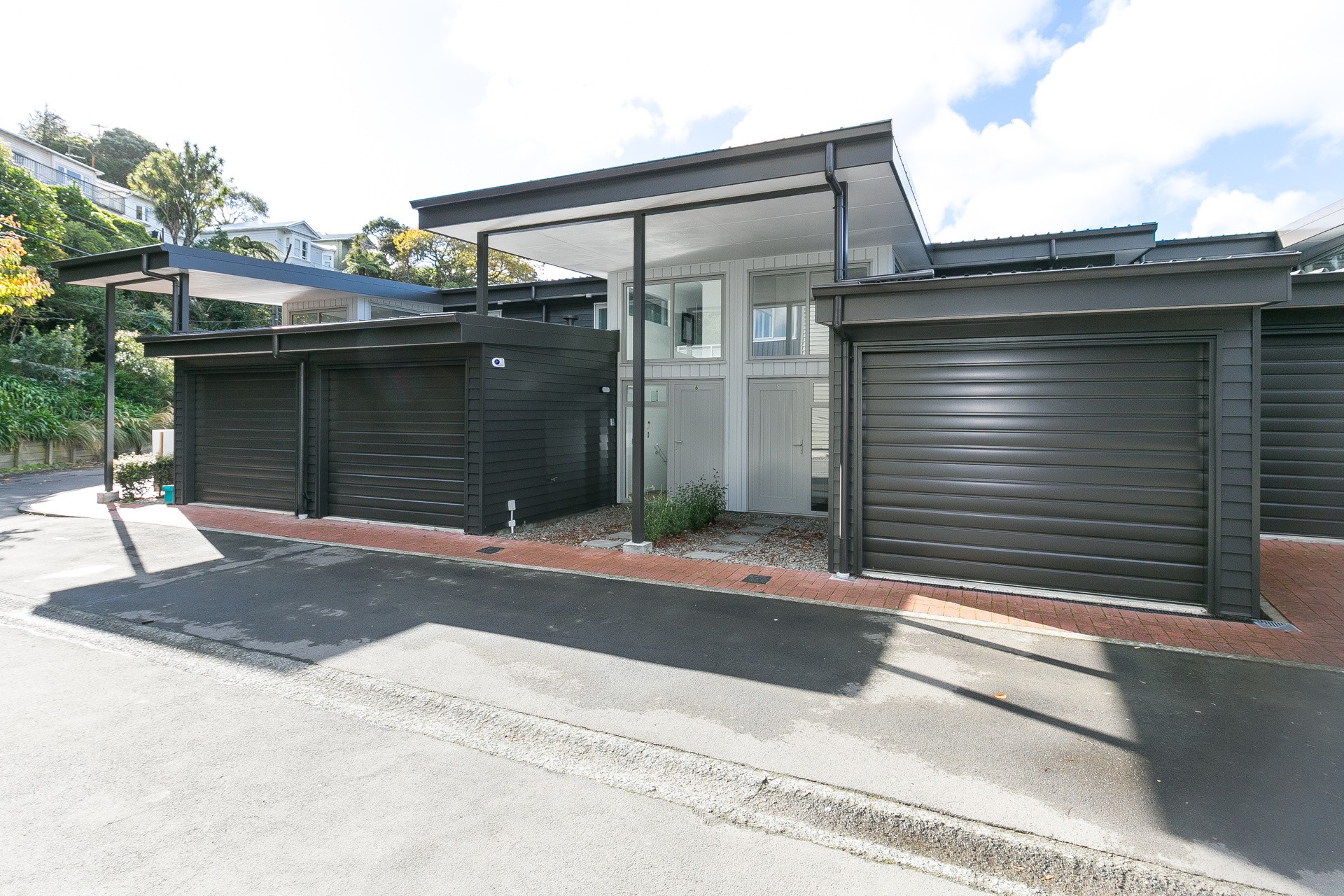 5-27 The Rigi, Northland, Wellington City