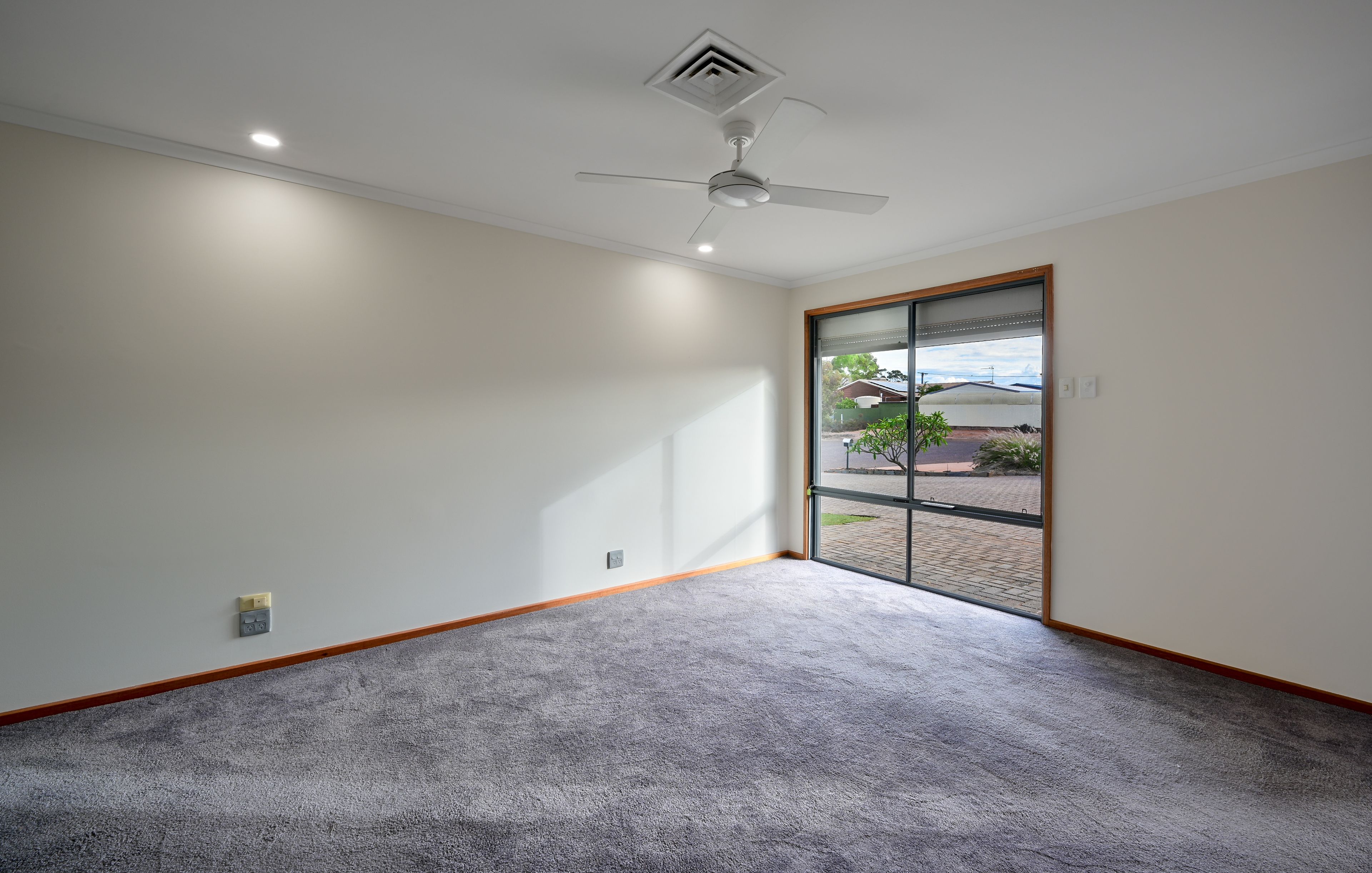 10 Tansell Street — photo 8 of 30