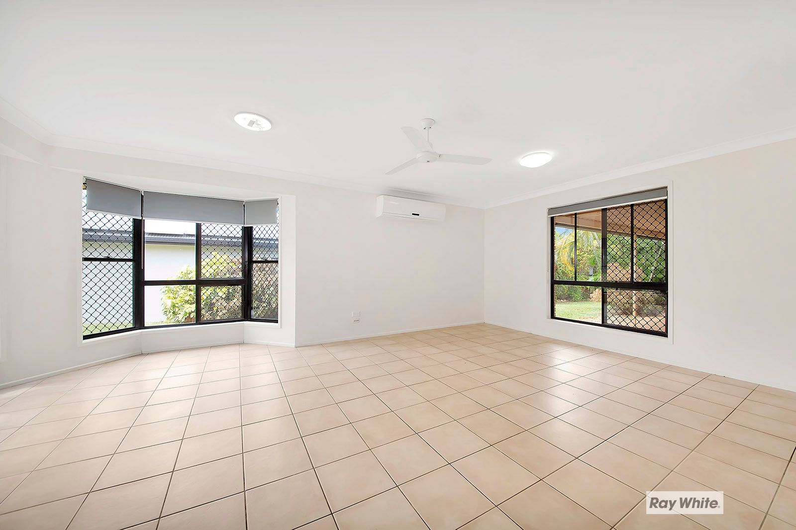 8 Setu Drive, Pacific Heights, QLD 4703