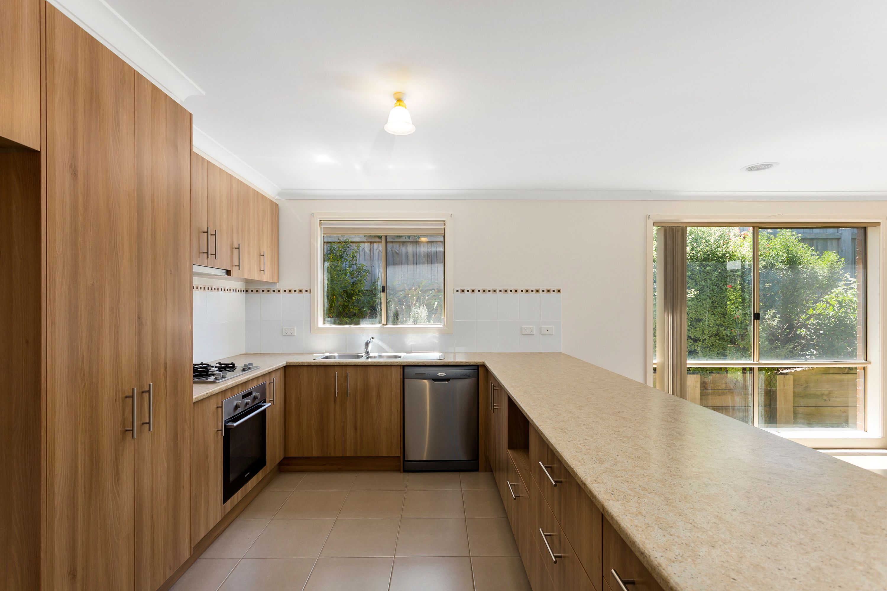 1/53 Ebony Drive, Pakenham, VIC 3810
