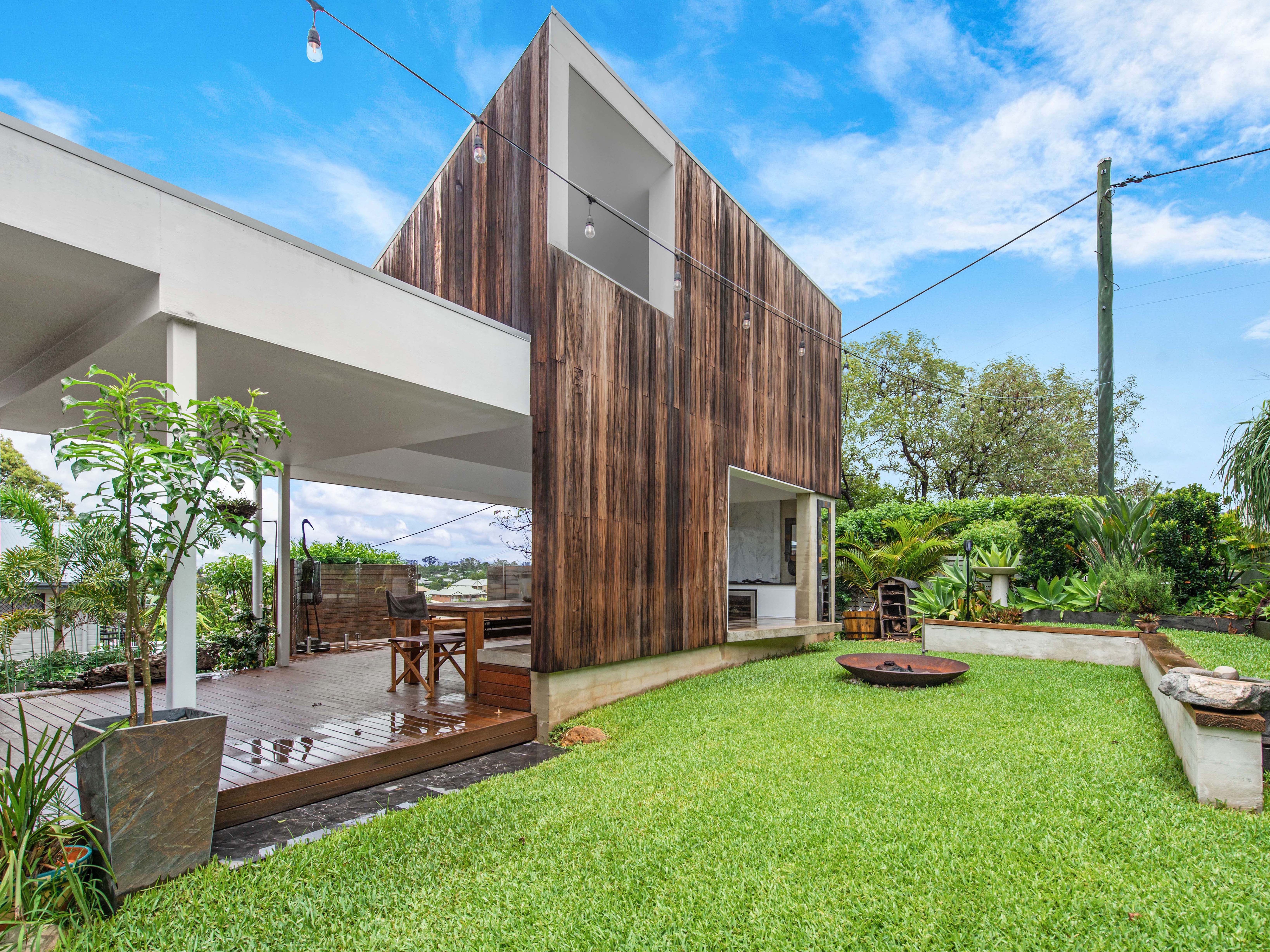 20 Goldsbrough Road, Taringa, QLD 4068