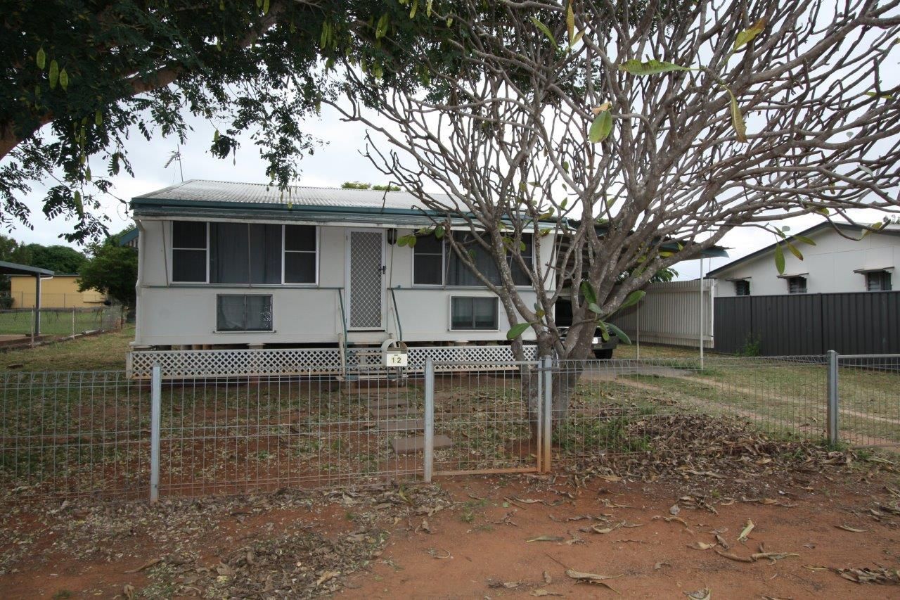12 Bellevue Street, Richmond Hill QLD 4820