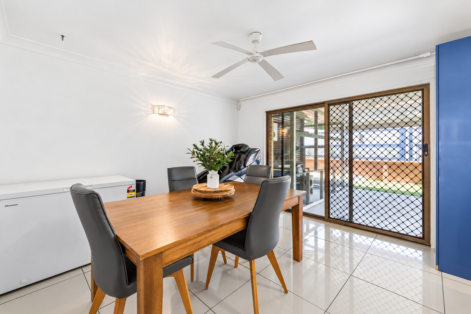 19 Corsloot Street — photo 5 of 18
