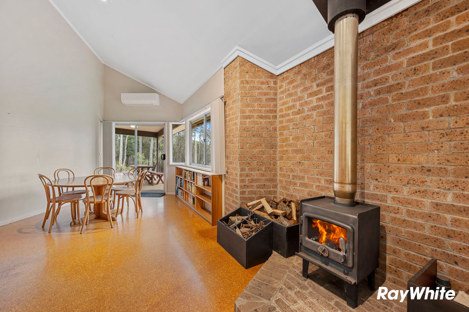 1686 Maulbrooks Road — photo 5 of 30