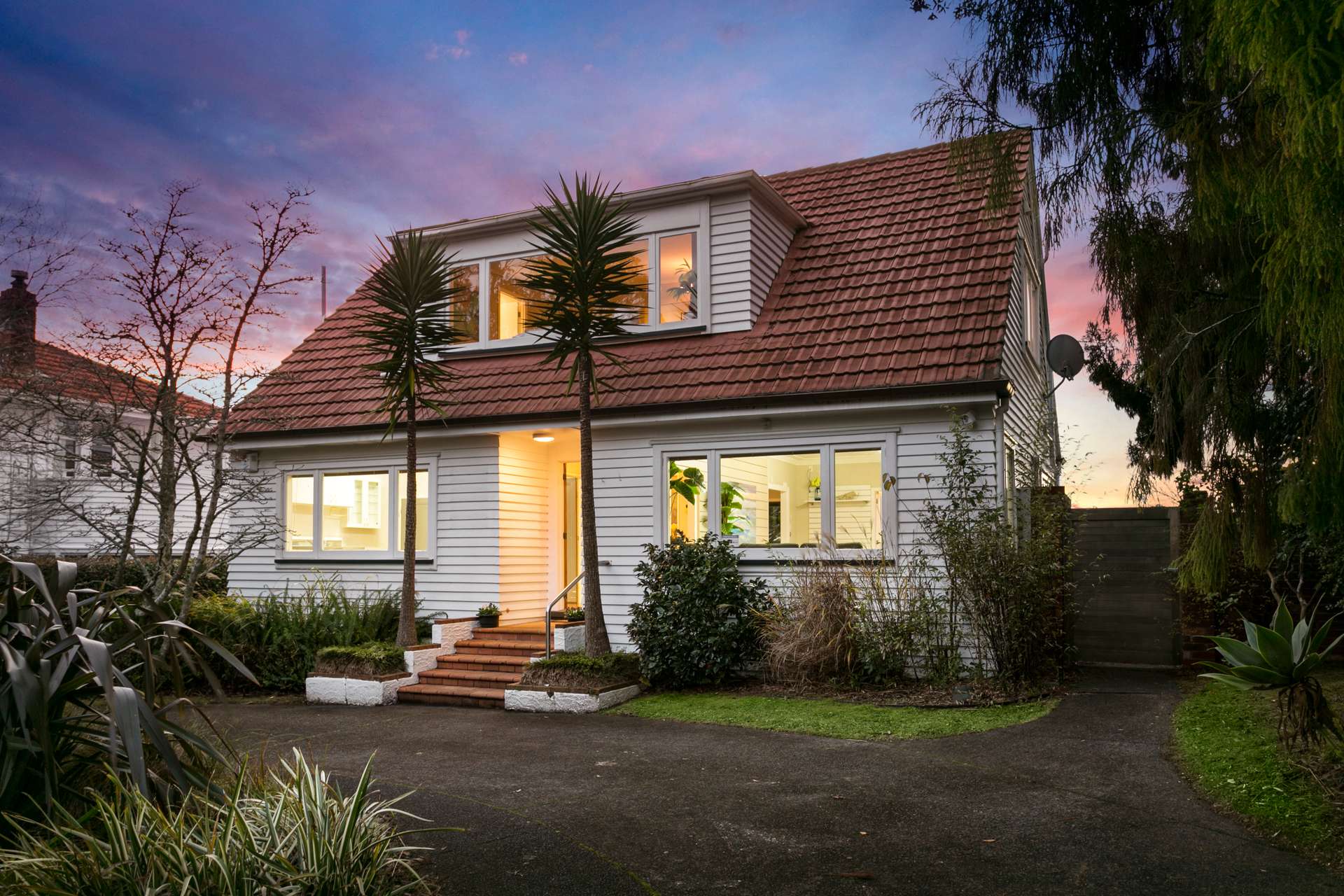 289 Titirangi Road photo 0