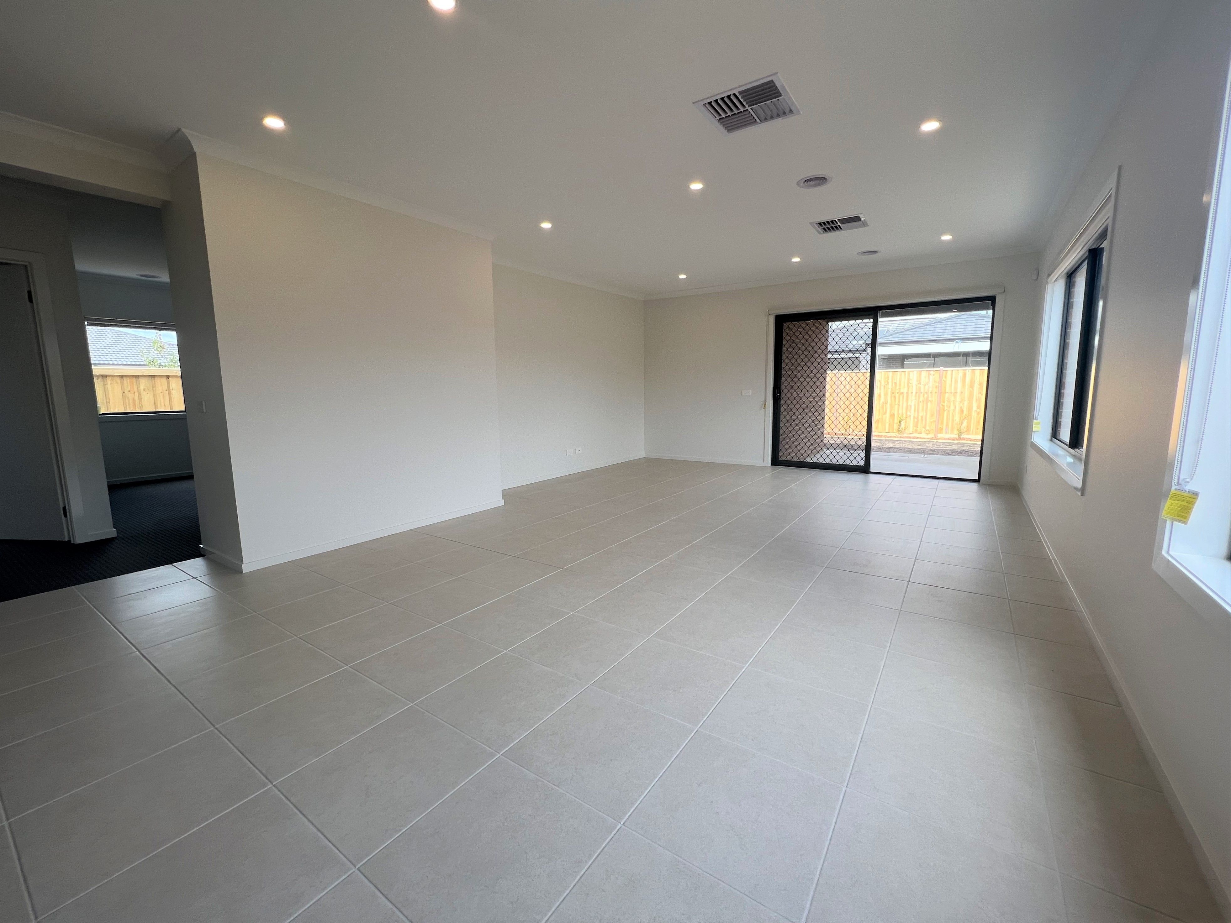 11 Elpis Road, WEIR VIEWS, VIC 3338