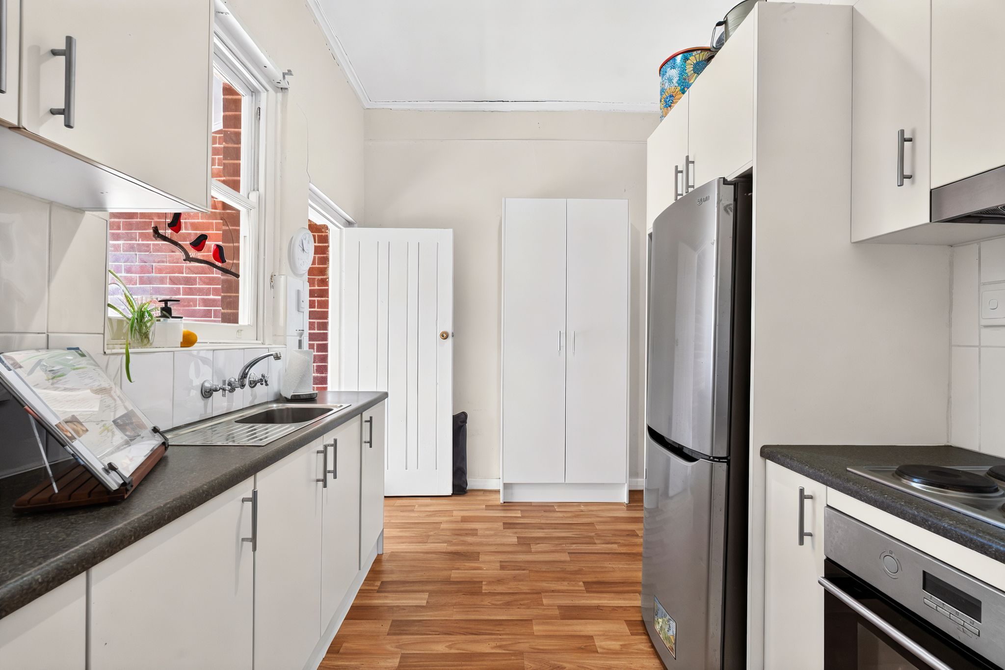 9 & 11 Kingswell Avenue — photo 18 of 28